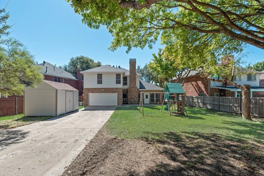 Single Family Residence For Sale in Rockwall County , 9021 Lakepointe Avenue, Rowlett, Texas 75088, 4 Bedroom, 3 Bathroom, 2 Garage spaces, 2,540 Sqft, built in 1989, mls#21392119, Real Estate Agent in Rowlett, Homes For Sale in Rockwall county, Homes For Sale in Rowlett, Realtor in Rowlett Texas, Real Estate Brokerage Independent Realty Texas, Luminita Cordes Realtor