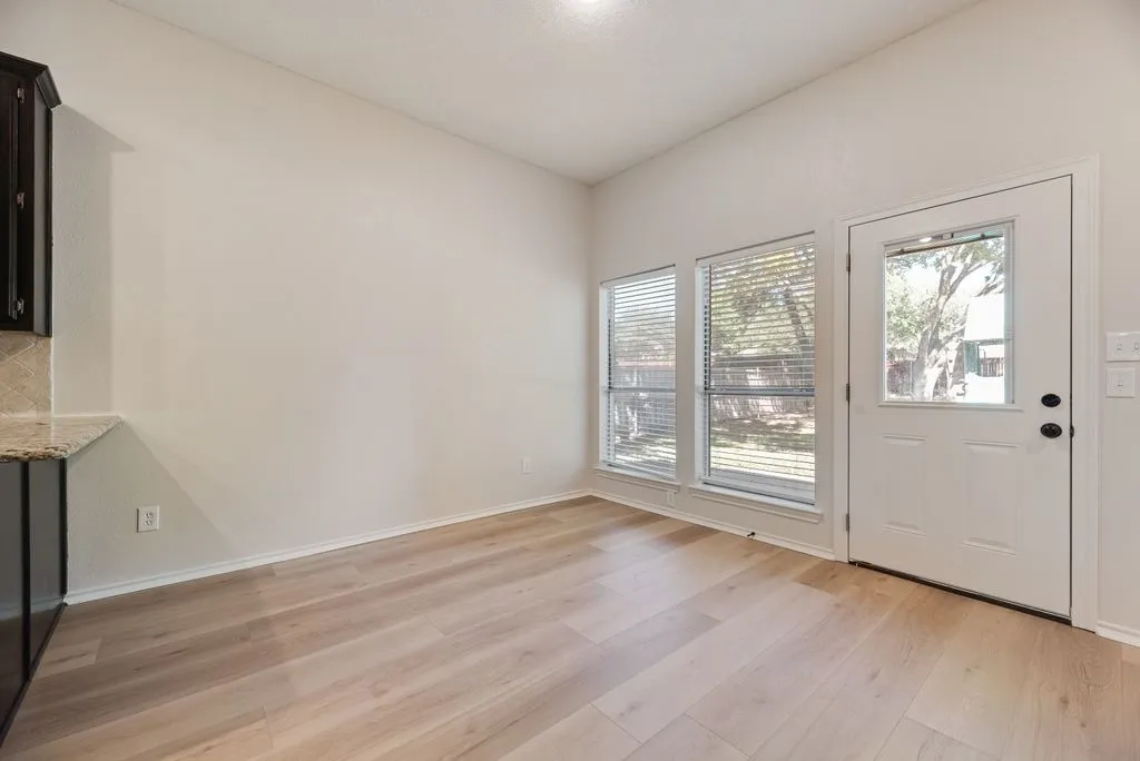 Single Family Residence For Sale in Rockwall County , 9021 Lakepointe Avenue, Rowlett, Texas 75088, 4 Bedroom, 3 Bathroom, 2 Garage spaces, 2,540 Sqft, built in 1989, mls#21392119, Real Estate Agent in Rowlett, Homes For Sale in Rockwall county, Homes For Sale in Rowlett, Realtor in Rowlett Texas, Real Estate Brokerage Independent Realty Texas, Luminita Cordes Realtor