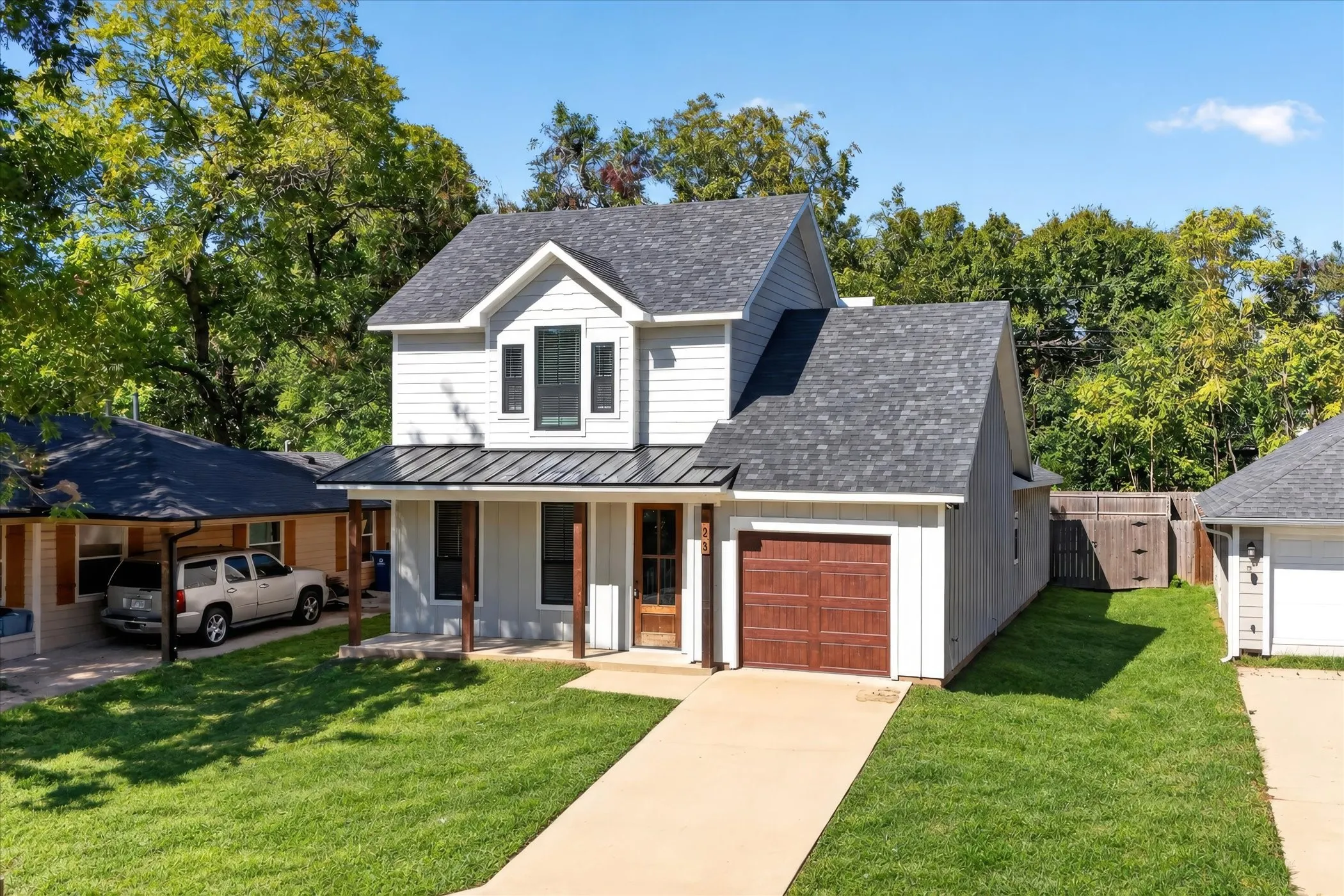 Single Family Residence For Rent in Grayson County , 423 W Monterey Street, Denison, Texas 75020, 3 Bedroom, 3 Bathroom, 1 Garage spaces, 1,560 Sqft, built in 2023, mls#21397052, Real Estate Agent in Denison, Homes For Rent in Grayson county, Homes For Rent in Denison, Realtor in Denison Texas, Real Estate Brokerage Independent Realty Texas, Luminita Cordes Realtor