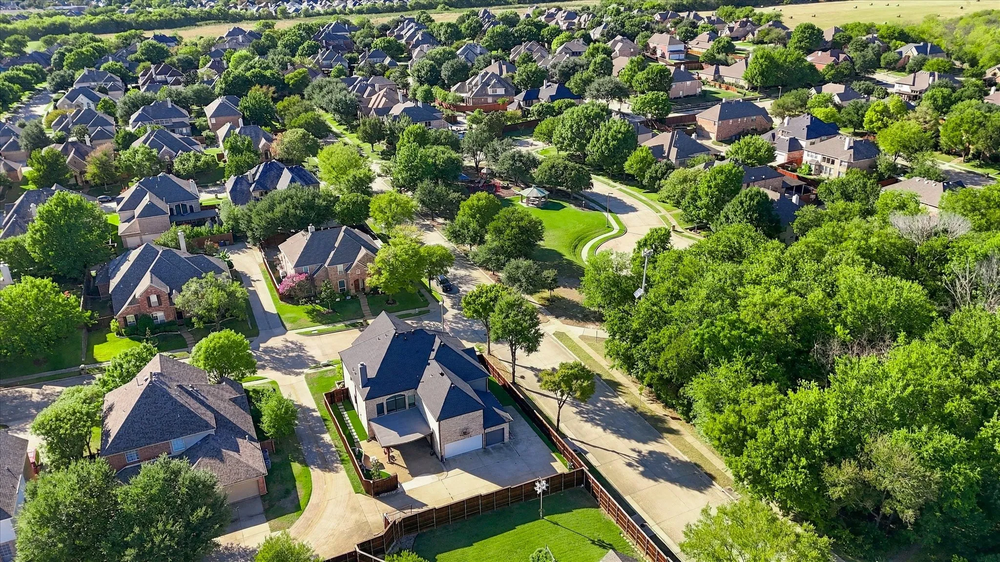 Single Family Residence For Rent in Collin County , 701 Wheaton Court, Allen, Texas 75013, 4 Bedroom, 4 Bathroom, 3 Garage spaces, 3,850 Sqft, built in 2000, mls#21406138, Real Estate Agent in Allen, Homes For Rent in Collin county, Homes For Rent in Allen, Realtor in Allen Texas, Real Estate Brokerage Independent Realty Texas, Luminita Cordes Realtor