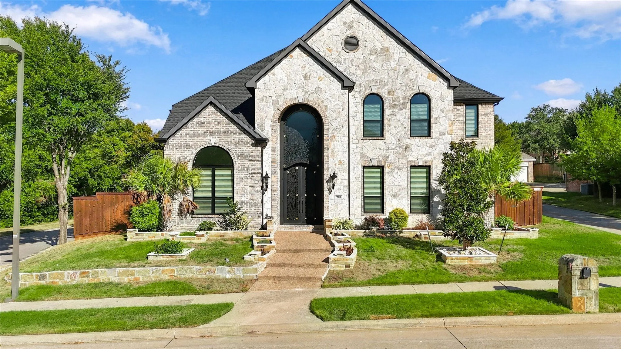 Single Family Residence For Rent in Collin County , 701 Wheaton Court, Allen, Texas 75013, 4 Bedroom, 4 Bathroom, 3 Garage spaces, 3,850 Sqft, built in 2000, mls#21406138, Real Estate Agent in Allen, Homes For Rent in Collin county, Homes For Rent in Allen, Realtor in Allen Texas, Real Estate Brokerage Independent Realty Texas, Luminita Cordes Realtor