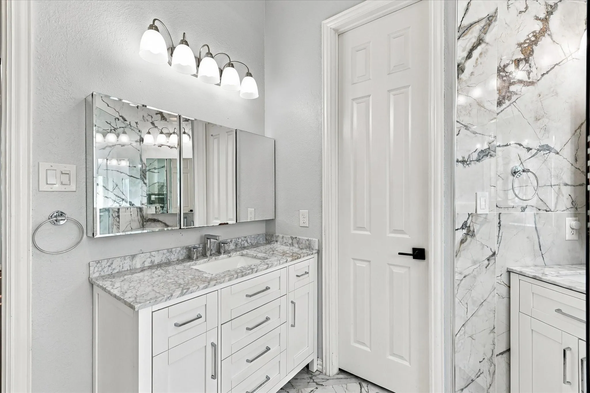 Single Family Residence For Rent in Collin County , 701 Wheaton Court, Allen, Texas 75013, 4 Bedroom, 4 Bathroom, 3 Garage spaces, 3,850 Sqft, built in 2000, mls#21406138, Real Estate Agent in Allen, Homes For Rent in Collin county, Homes For Rent in Allen, Realtor in Allen Texas, Real Estate Brokerage Independent Realty Texas, Luminita Cordes Realtor