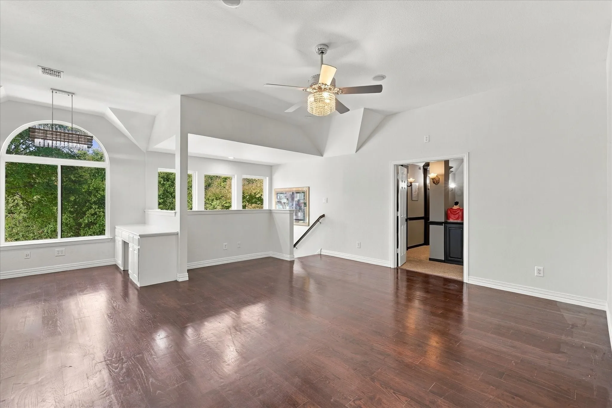 Single Family Residence For Rent in Collin County , 701 Wheaton Court, Allen, Texas 75013, 4 Bedroom, 4 Bathroom, 3 Garage spaces, 3,850 Sqft, built in 2000, mls#21406138, Real Estate Agent in Allen, Homes For Rent in Collin county, Homes For Rent in Allen, Realtor in Allen Texas, Real Estate Brokerage Independent Realty Texas, Luminita Cordes Realtor