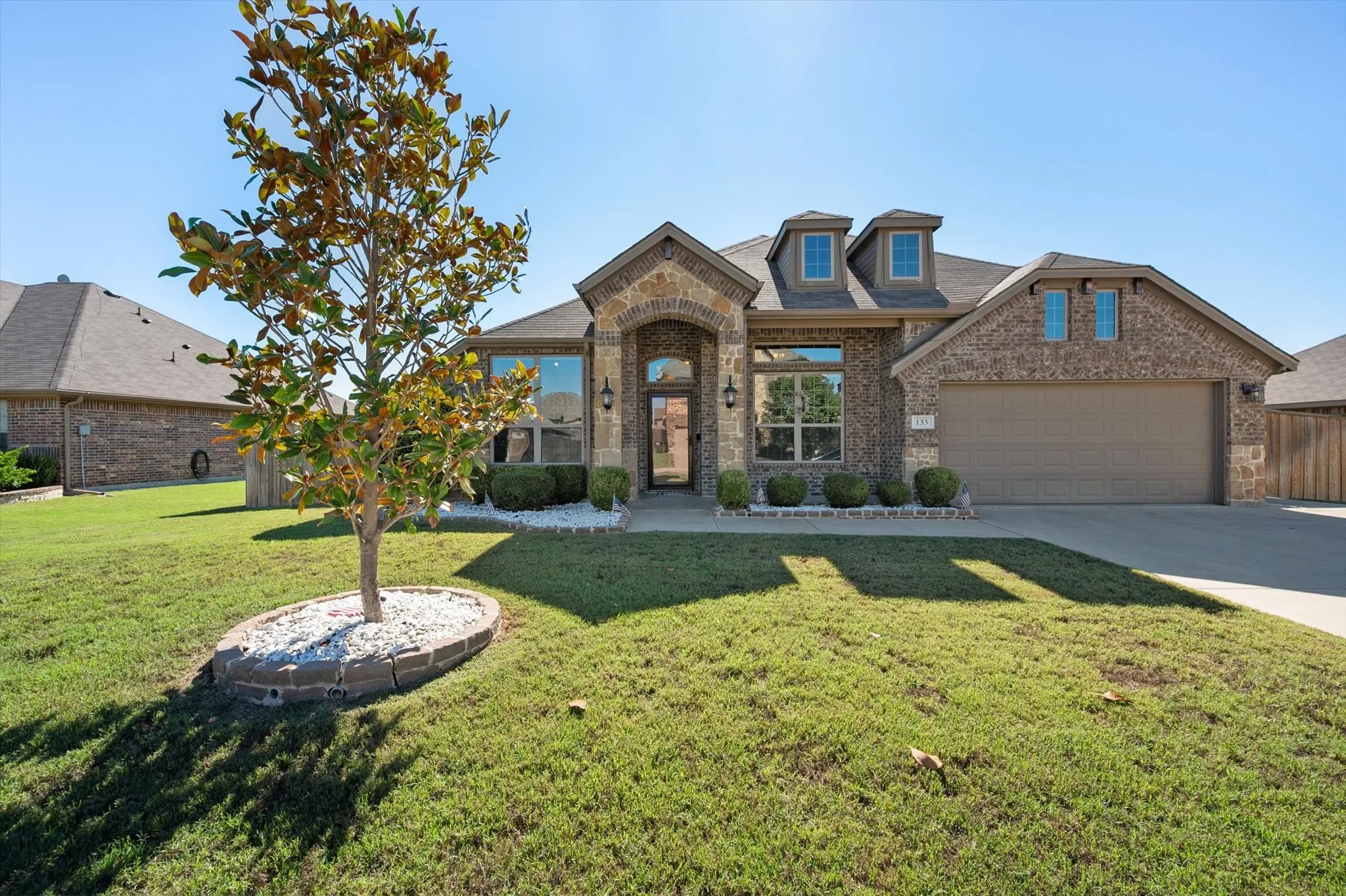 Single Family Residence For Sale in Kaufman County , 133 Haymeadow Drive, Crandall, Texas 75114, 4 Bedroom, 2 Bathroom, 2 Garage spaces, 2,288 Sqft, built in 2017, mls#21406062, Real Estate Agent in Crandall, Homes For Sale in Kaufman county, Homes For Sale in Crandall, Realtor in Crandall Texas, Real Estate Brokerage Independent Realty Texas, Luminita Cordes Realtor