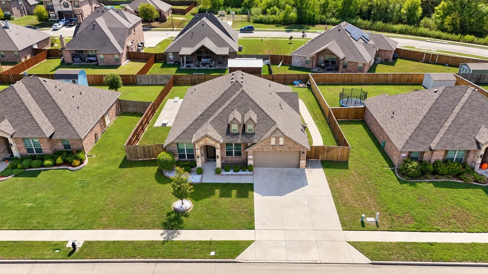 Single Family Residence For Sale in Kaufman County , 133 Haymeadow Drive, Crandall, Texas 75114, 4 Bedroom, 2 Bathroom, 2 Garage spaces, 2,288 Sqft, built in 2017, mls#21406062, Real Estate Agent in Crandall, Homes For Sale in Kaufman county, Homes For Sale in Crandall, Realtor in Crandall Texas, Real Estate Brokerage Independent Realty Texas, Luminita Cordes Realtor