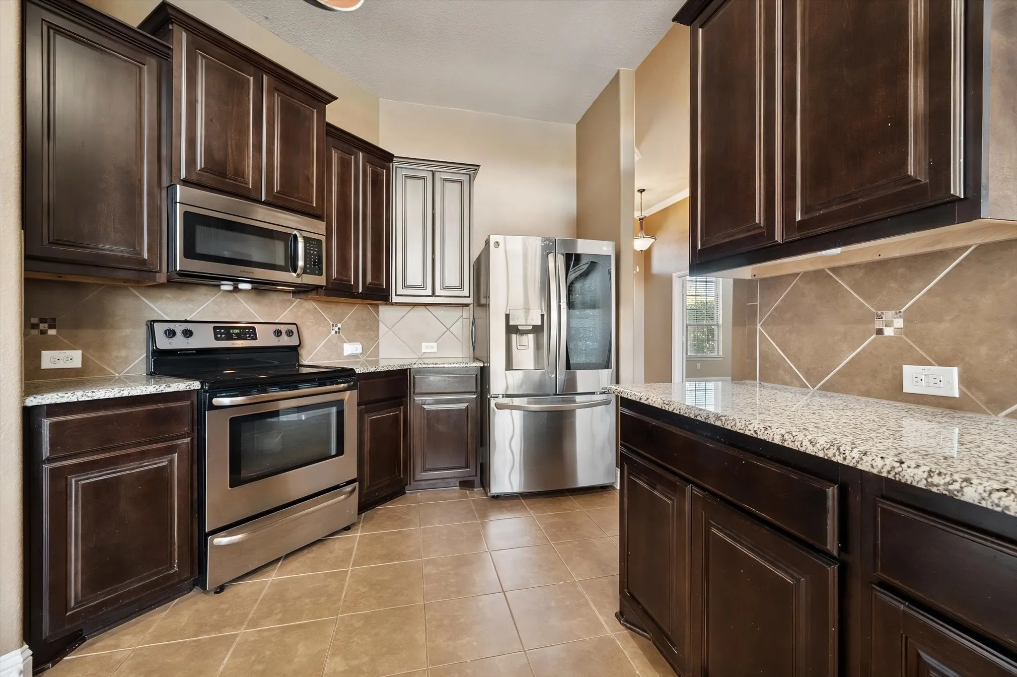Single Family Residence For Sale in Kaufman County , 133 Haymeadow Drive, Crandall, Texas 75114, 4 Bedroom, 2 Bathroom, 2 Garage spaces, 2,288 Sqft, built in 2017, mls#21406062, Real Estate Agent in Crandall, Homes For Sale in Kaufman county, Homes For Sale in Crandall, Realtor in Crandall Texas, Real Estate Brokerage Independent Realty Texas, Luminita Cordes Realtor