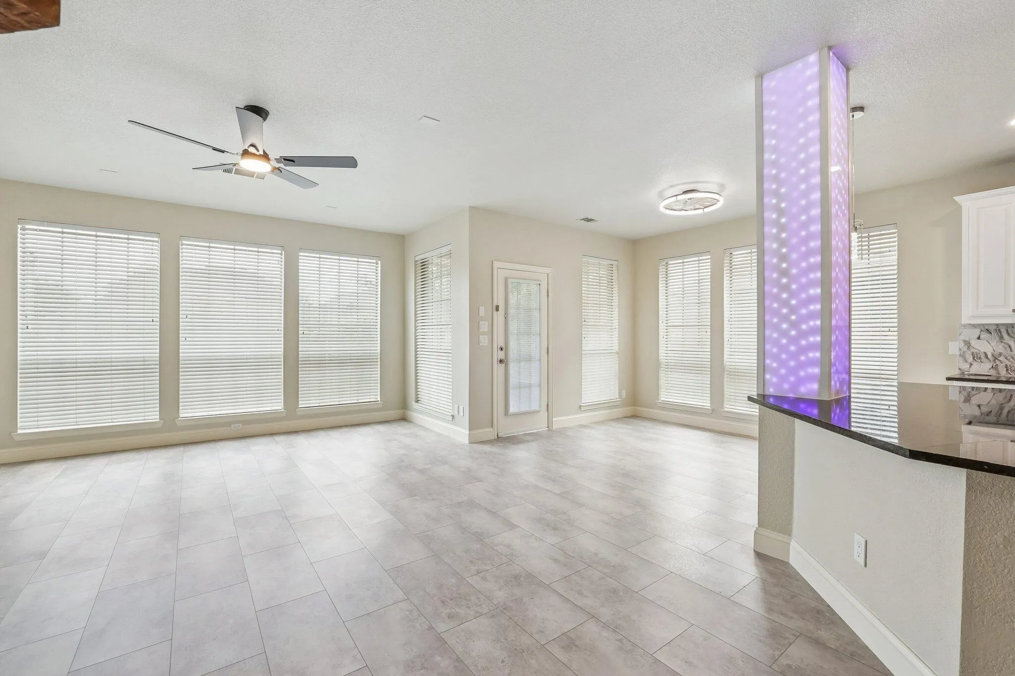 Single Family Residence For Sale in Collin County , 6412 Falcon Ridge Lane, Mc Kinney, Texas 75071, 5 Bedroom, 4 Bathroom, 2 Garage spaces, 3,389 Sqft, built in 2007, mls#21406133, Real Estate Agent in Mc Kinney, Homes For Sale in Collin county, Homes For Sale in Mc Kinney, Realtor in Mc Kinney Texas, Real Estate Brokerage Independent Realty Texas, Luminita Cordes Realtor