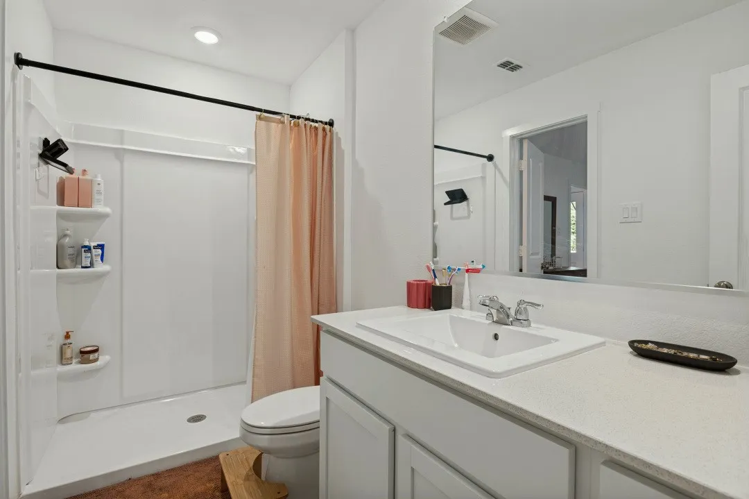 Single Family Residence For Rent in Dallas County , 238 Willow Way, Wilmer, Texas 75172, 3 Bedroom, 2 Bathroom, 2 Garage spaces, 1,266 Sqft, built in 2024, mls#21406141, Real Estate Agent in Wilmer, Homes For Rent in Dallas county, Homes For Rent in Wilmer, Realtor in Wilmer Texas, Real Estate Brokerage Independent Realty Texas, Luminita Cordes Realtor