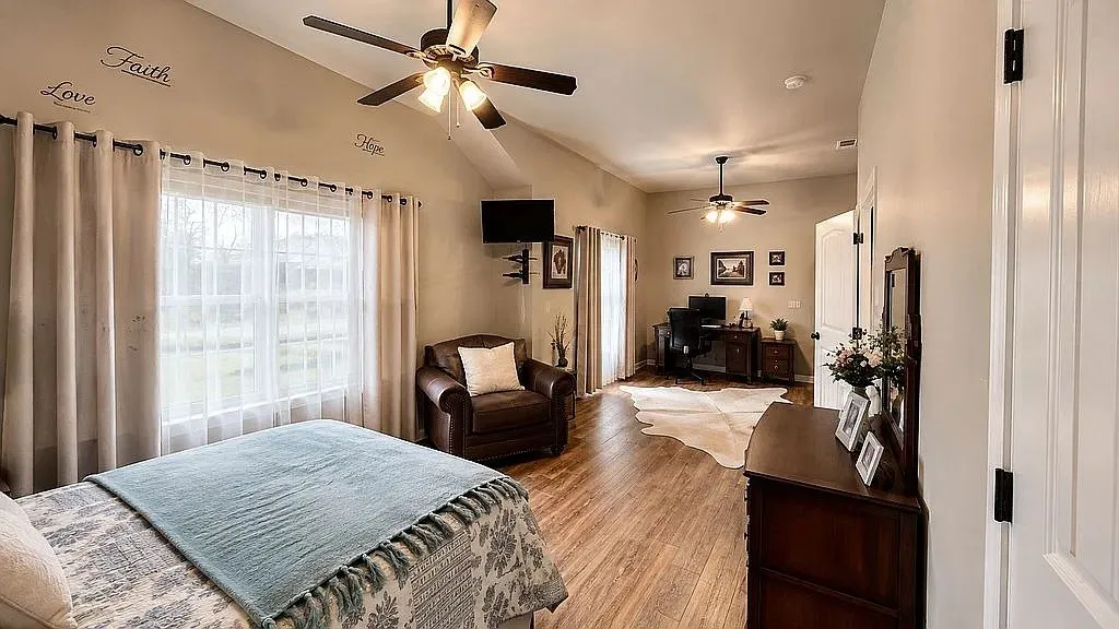 Single Family Residence For Sale in Parker County , 8850 Old Agnes Road, Poolville, Texas 76487, 5 Bedroom, 4 Bathroom, 2 Garage spaces, 3,424 Sqft, built in 2017, mls#21405736, Real Estate Agent in Poolville, Homes For Sale in Parker county, Homes For Sale in Poolville, Realtor in Poolville Texas, Real Estate Brokerage Independent Realty Texas, Luminita Cordes Realtor