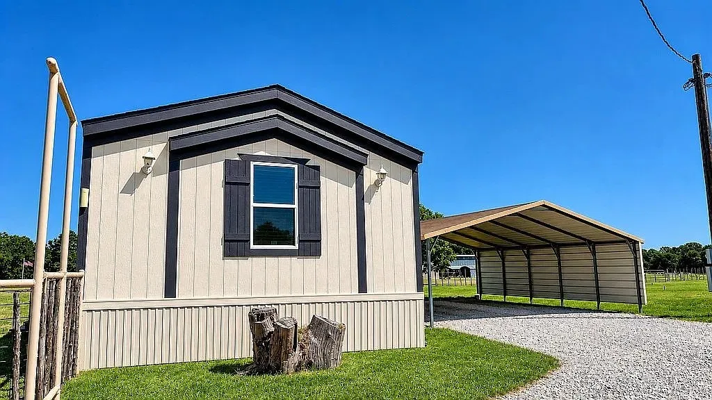 Single Family Residence For Sale in Parker County , 8850 Old Agnes Road, Poolville, Texas 76487, 5 Bedroom, 4 Bathroom, 2 Garage spaces, 3,424 Sqft, built in 2017, mls#21405736, Real Estate Agent in Poolville, Homes For Sale in Parker county, Homes For Sale in Poolville, Realtor in Poolville Texas, Real Estate Brokerage Independent Realty Texas, Luminita Cordes Realtor