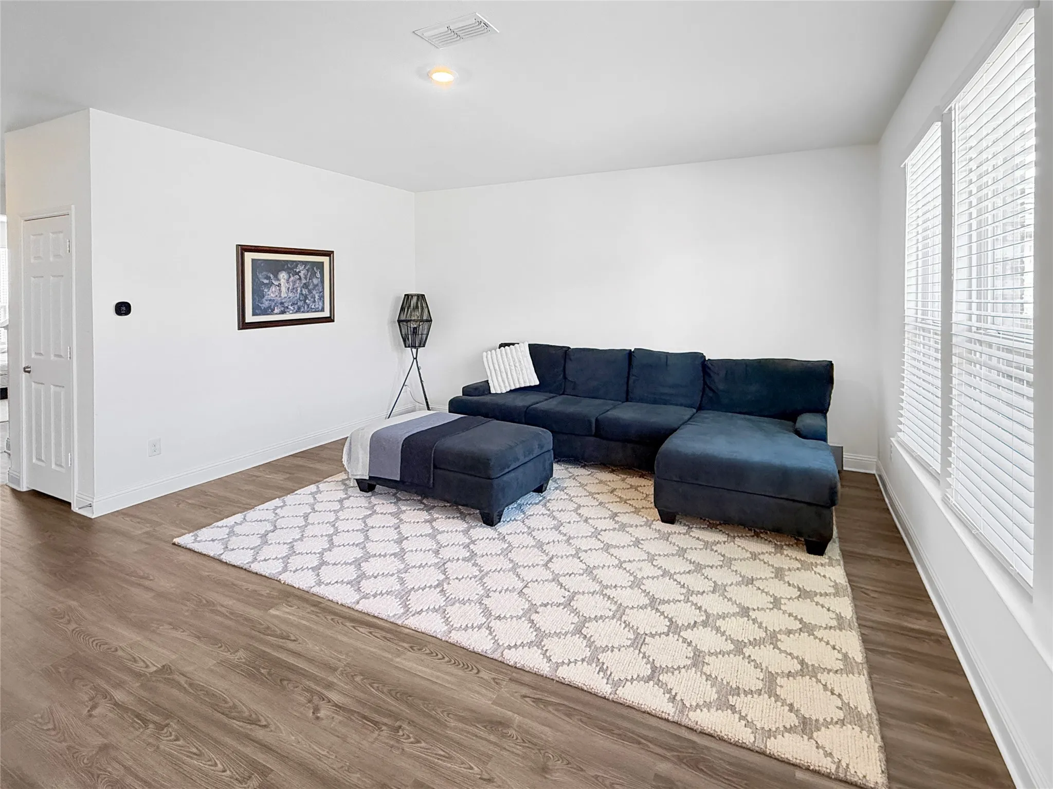 Single Family Residence For Rent in Denton County , 1200 Lancaster Drive, Justin, Texas 76247, 3 Bedroom, 3 Bathroom, 2 Garage spaces, 2,551 Sqft, built in 2024, mls#21405581, Real Estate Agent in Justin, Homes For Rent in Denton county, Homes For Rent in Justin, Realtor in Justin Texas, Real Estate Brokerage Independent Realty Texas, Luminita Cordes Realtor