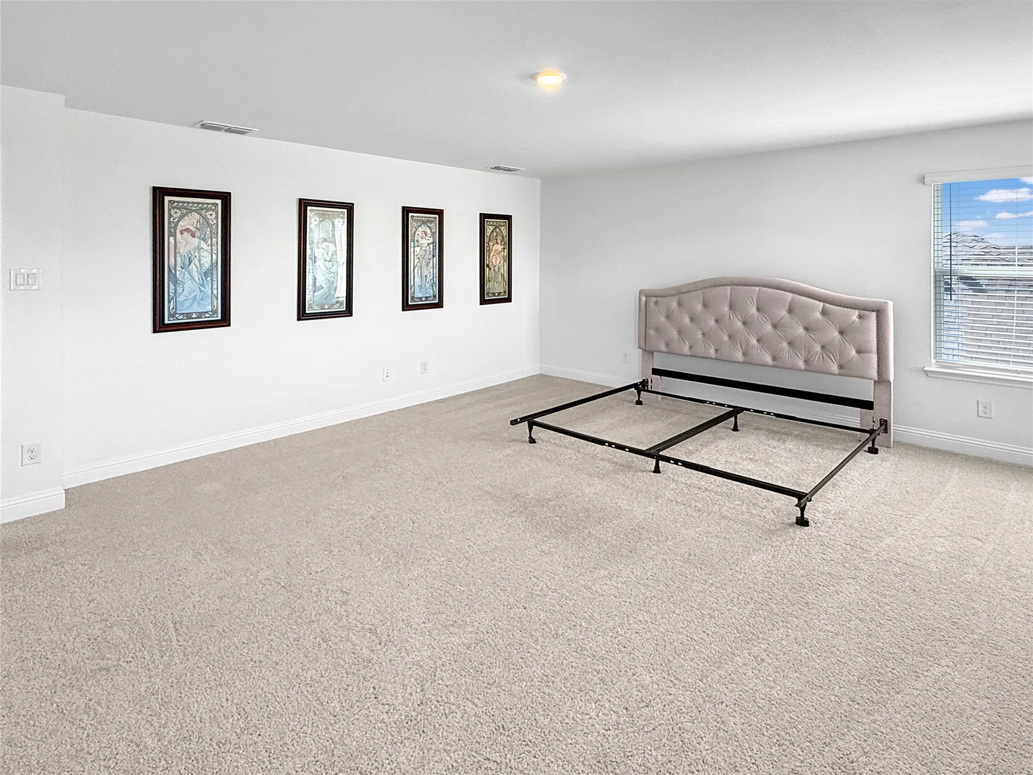 Single Family Residence For Rent in Denton County , 1200 Lancaster Drive, Justin, Texas 76247, 3 Bedroom, 3 Bathroom, 2 Garage spaces, 2,551 Sqft, built in 2024, mls#21405581, Real Estate Agent in Justin, Homes For Rent in Denton county, Homes For Rent in Justin, Realtor in Justin Texas, Real Estate Brokerage Independent Realty Texas, Luminita Cordes Realtor