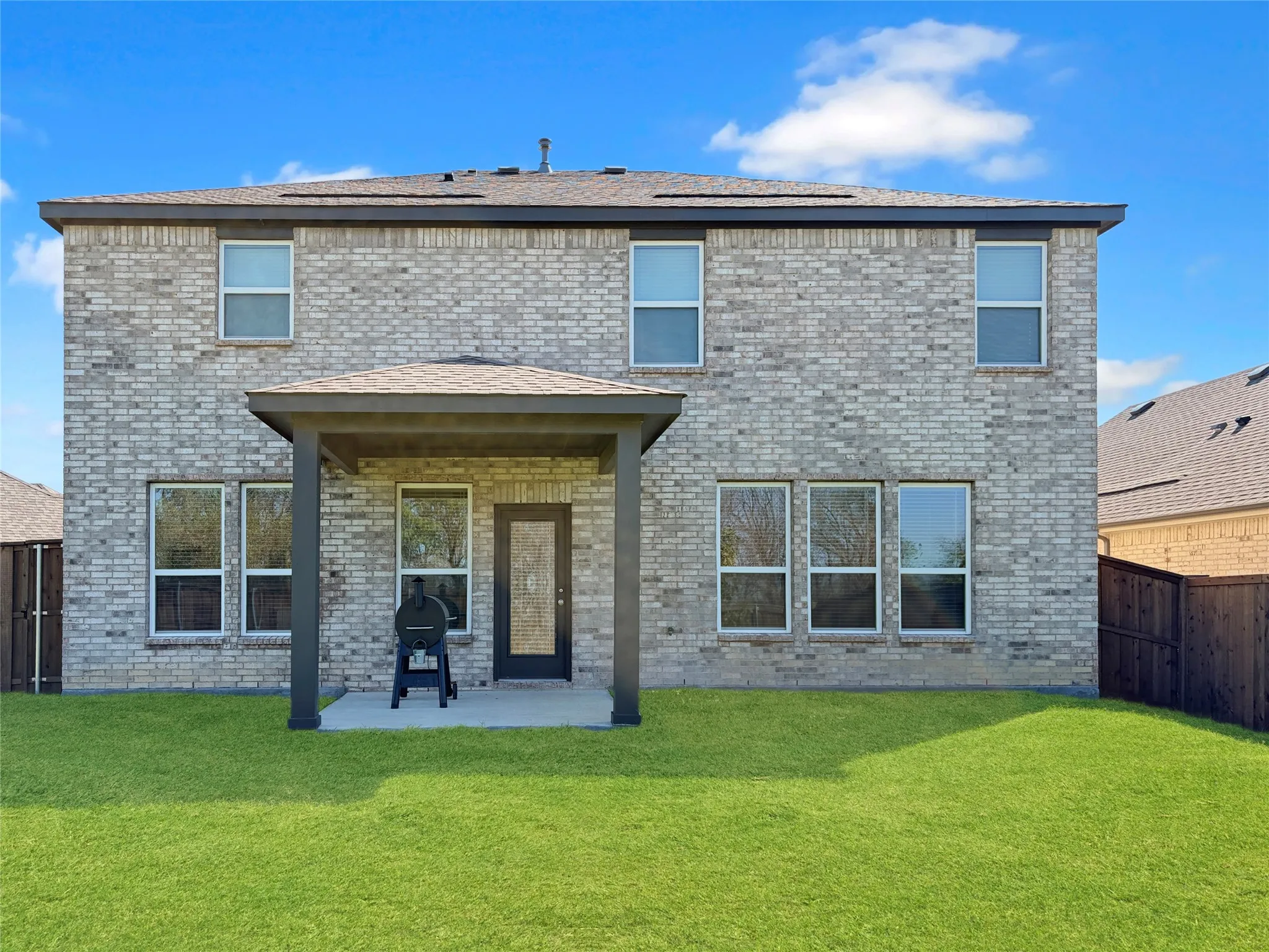 Single Family Residence For Rent in Denton County , 1200 Lancaster Drive, Justin, Texas 76247, 3 Bedroom, 3 Bathroom, 2 Garage spaces, 2,551 Sqft, built in 2024, mls#21405581, Real Estate Agent in Justin, Homes For Rent in Denton county, Homes For Rent in Justin, Realtor in Justin Texas, Real Estate Brokerage Independent Realty Texas, Luminita Cordes Realtor
