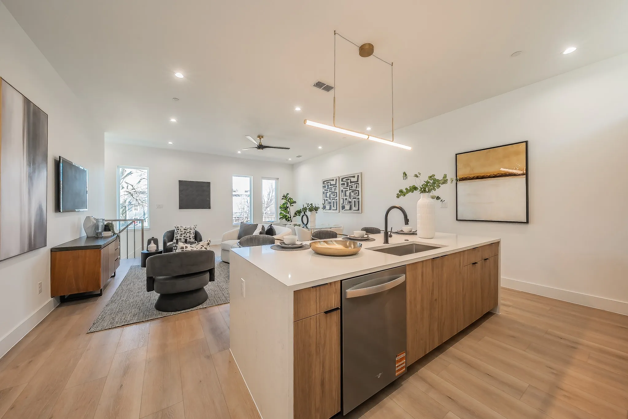 Condominium For Sale in Dallas County , 5320 Reiger Avenue 107, Dallas, Texas 75214, 2 Bedroom, 3 Bathroom, 2 Garage spaces, 1,442 Sqft, built in 2025, mls#21406106, Real Estate Agent in Dallas, Homes For Sale in Dallas county, Homes For Sale in Dallas, Realtor in Dallas Texas, Real Estate Brokerage Independent Realty Texas, Luminita Cordes Realtor