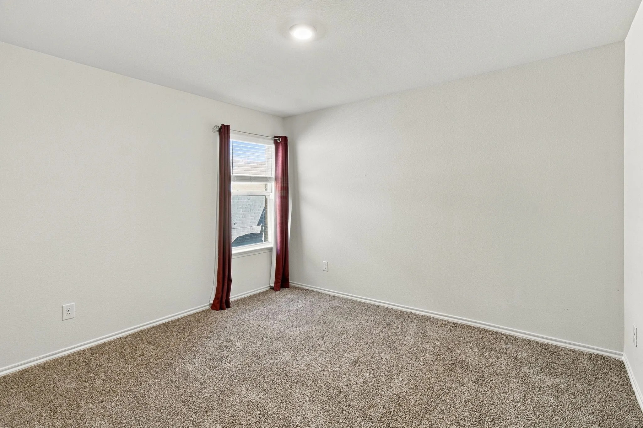Single Family Residence For Sale in Kaufman County , 2310 Wisterwood Lane, Crandall, Texas 75114, 4 Bedroom, 3 Bathroom, 2 Garage spaces, 2,094 Sqft, built in 2020, mls#21394517, Real Estate Agent in Crandall, Homes For Sale in Kaufman county, Homes For Sale in Crandall, Realtor in Crandall Texas, Real Estate Brokerage Independent Realty Texas, Luminita Cordes Realtor