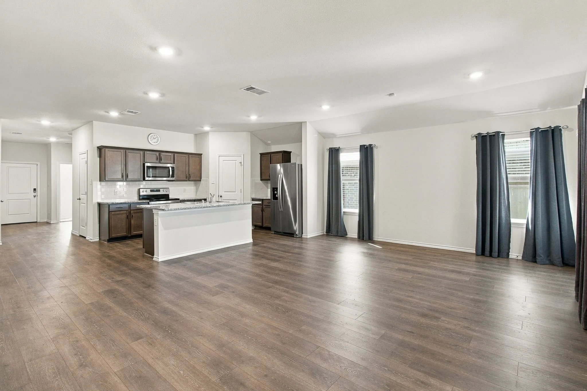 Single Family Residence For Sale in Kaufman County , 2310 Wisterwood Lane, Crandall, Texas 75114, 4 Bedroom, 3 Bathroom, 2 Garage spaces, 2,094 Sqft, built in 2020, mls#21394517, Real Estate Agent in Crandall, Homes For Sale in Kaufman county, Homes For Sale in Crandall, Realtor in Crandall Texas, Real Estate Brokerage Independent Realty Texas, Luminita Cordes Realtor