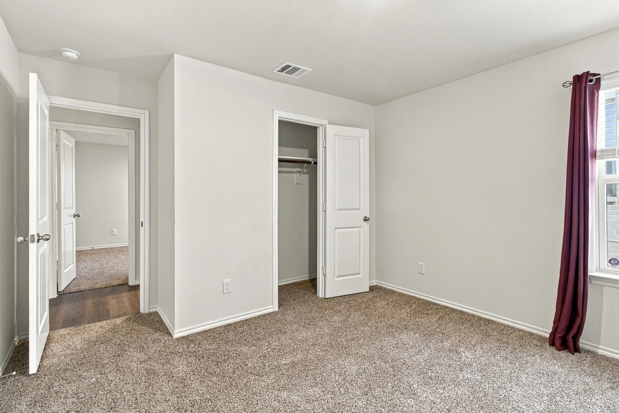 Single Family Residence For Sale in Kaufman County , 2310 Wisterwood Lane, Crandall, Texas 75114, 4 Bedroom, 3 Bathroom, 2 Garage spaces, 2,094 Sqft, built in 2020, mls#21394517, Real Estate Agent in Crandall, Homes For Sale in Kaufman county, Homes For Sale in Crandall, Realtor in Crandall Texas, Real Estate Brokerage Independent Realty Texas, Luminita Cordes Realtor
