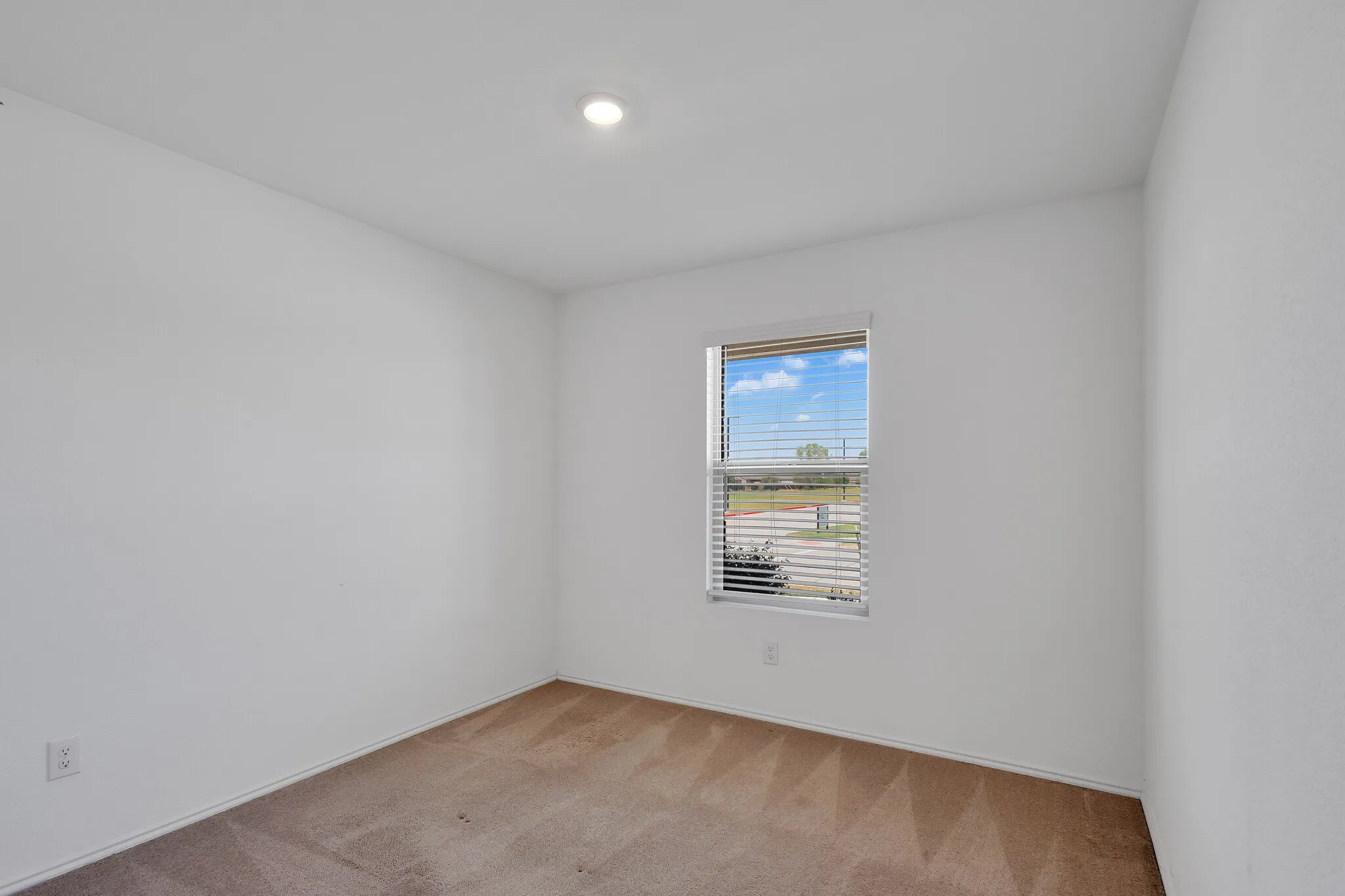 Single Family Residence For Rent in Denton County , 2804 Eppright Drive, Little Elm, Texas 75068, 4 Bedroom, 2 Bathroom, Garage spaces, 1,743 Sqft, built in 2023, mls#21403711, Real Estate Agent in Little Elm, Homes For Rent in Denton county, Homes For Rent in Little Elm, Realtor in Little Elm Texas, Real Estate Brokerage Independent Realty Texas, Luminita Cordes Realtor