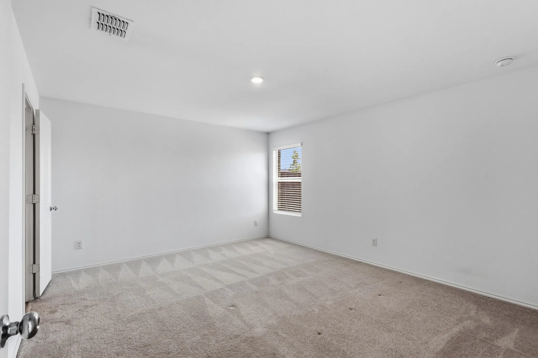 Single Family Residence For Rent in Denton County , 2804 Eppright Drive, Little Elm, Texas 75068, 4 Bedroom, 2 Bathroom, Garage spaces, 1,743 Sqft, built in 2023, mls#21403711, Real Estate Agent in Little Elm, Homes For Rent in Denton county, Homes For Rent in Little Elm, Realtor in Little Elm Texas, Real Estate Brokerage Independent Realty Texas, Luminita Cordes Realtor