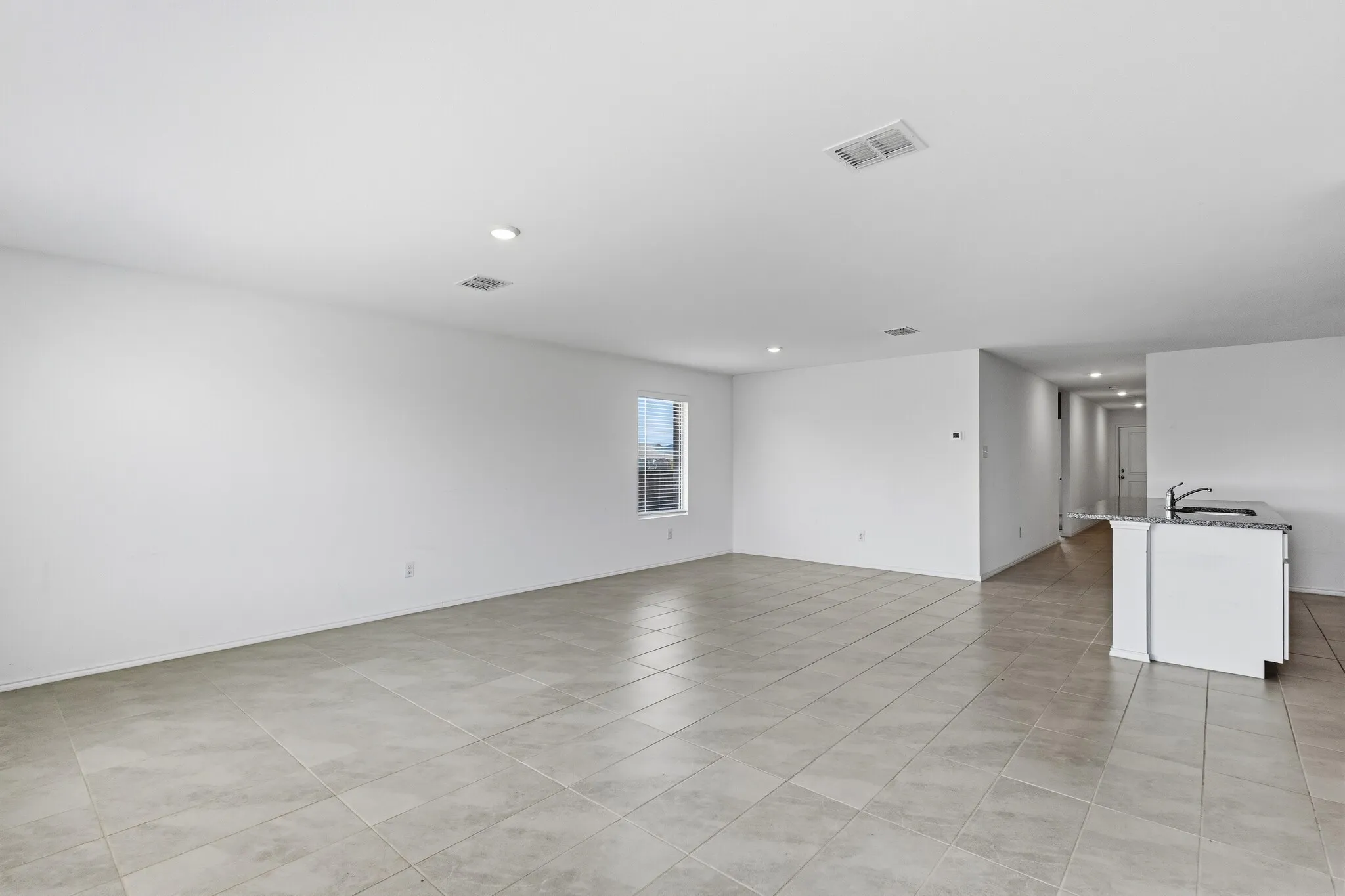 Single Family Residence For Rent in Denton County , 2804 Eppright Drive, Little Elm, Texas 75068, 4 Bedroom, 2 Bathroom, Garage spaces, 1,743 Sqft, built in 2023, mls#21403711, Real Estate Agent in Little Elm, Homes For Rent in Denton county, Homes For Rent in Little Elm, Realtor in Little Elm Texas, Real Estate Brokerage Independent Realty Texas, Luminita Cordes Realtor