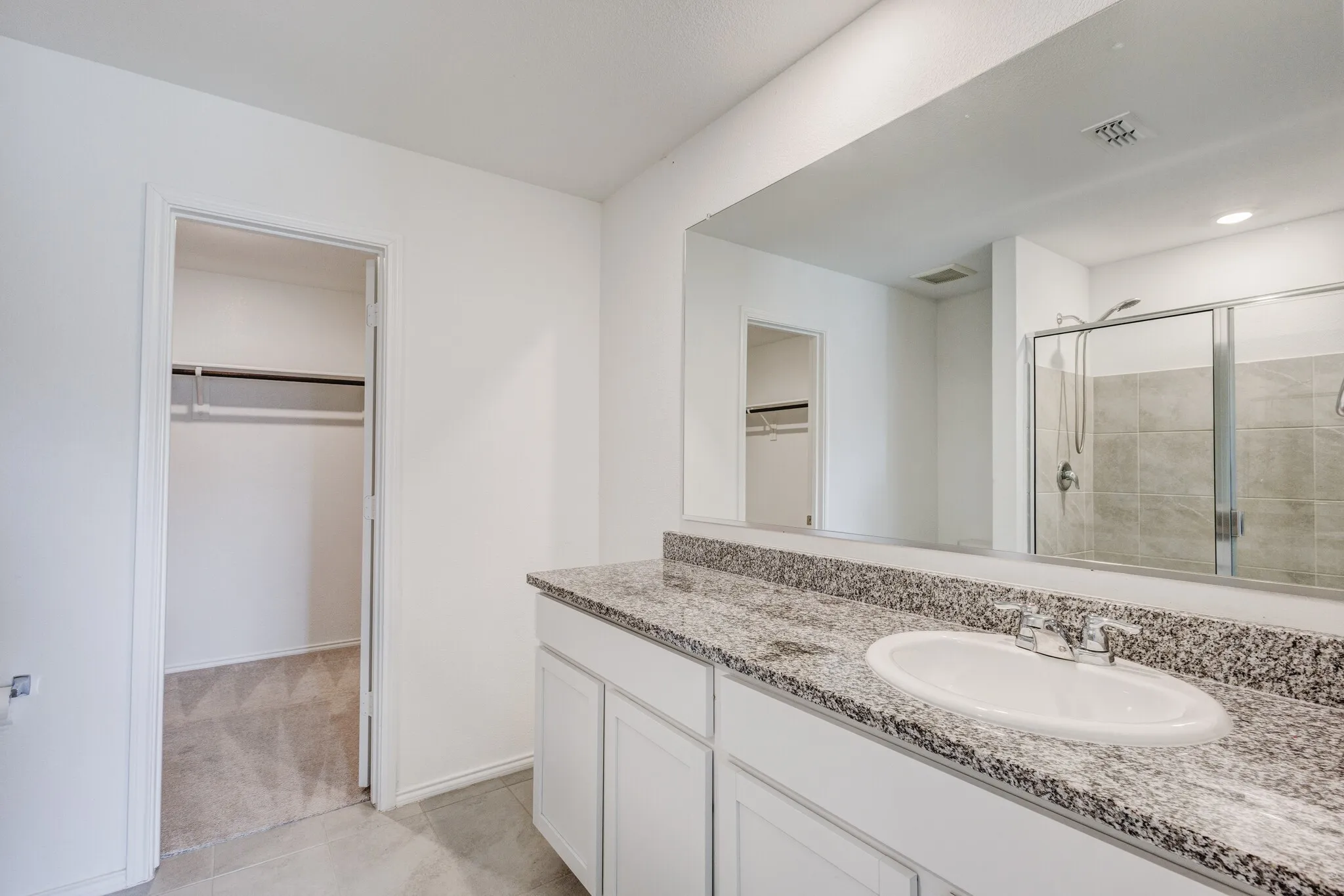 Single Family Residence For Rent in Denton County , 2804 Eppright Drive, Little Elm, Texas 75068, 4 Bedroom, 2 Bathroom, Garage spaces, 1,743 Sqft, built in 2023, mls#21403711, Real Estate Agent in Little Elm, Homes For Rent in Denton county, Homes For Rent in Little Elm, Realtor in Little Elm Texas, Real Estate Brokerage Independent Realty Texas, Luminita Cordes Realtor