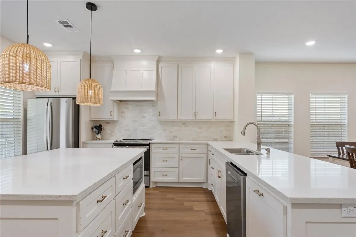 Single Family Residence For Sale in Mc Lennan County , 308 N Main Street, Mc Gregor, Texas 76657, 3 Bedroom, 2 Bathroom, 2 Garage spaces, 1,848 Sqft, built in 2023, mls#21404576, Real Estate Agent in Mc Gregor, Homes For Sale in Mc Lennan county, Homes For Sale in Mc Gregor, Realtor in Mc Gregor Texas, Real Estate Brokerage Independent Realty Texas, Luminita Cordes Realtor