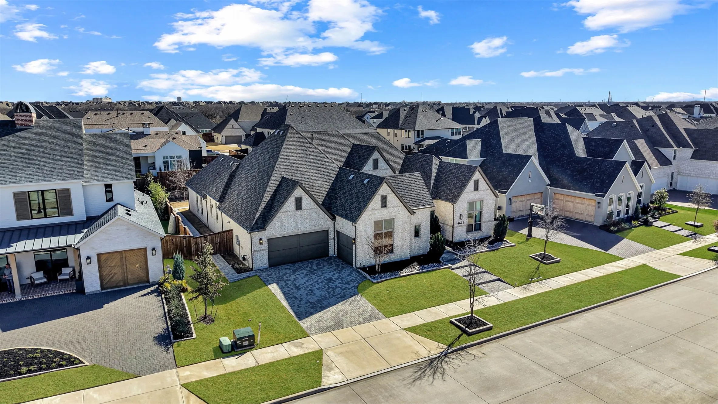 Single Family Residence For Sale in Denton County , 4671 Summerville Lane, Prosper, Texas 75078, 4 Bedroom, 5 Bathroom, 3 Garage spaces, 3,853 Sqft, built in 2022, mls#21405407, Real Estate Agent in Prosper, Homes For Sale in Denton county, Homes For Sale in Prosper, Realtor in Prosper Texas, Real Estate Brokerage Independent Realty Texas, Luminita Cordes Realtor