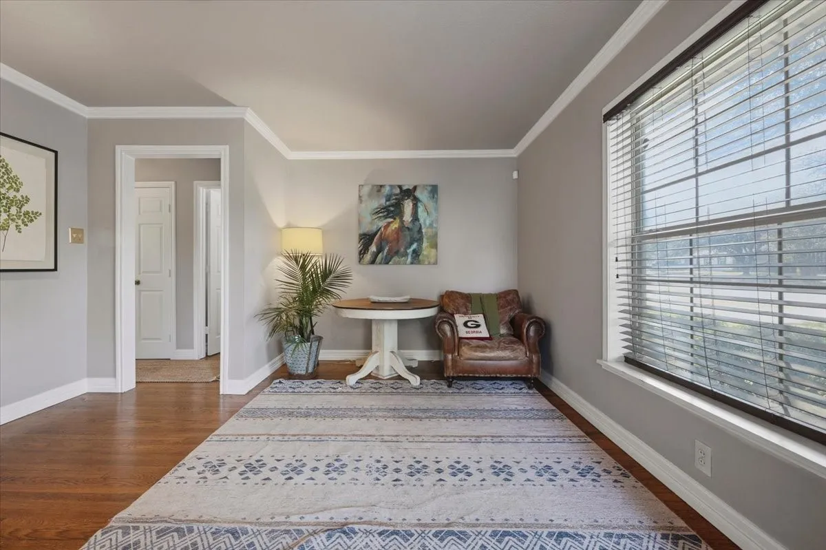 Single Family Residence For Sale in Tarrant County , 3520 South Drive, Fort Worth, Texas 76109, 3 Bedroom, 2 Bathroom, Garage spaces, 1,855 Sqft, built in 1950, mls#21405974, Real Estate Agent in Fort Worth, Homes For Sale in Tarrant county, Homes For Sale in Fort Worth, Realtor in Fort Worth Texas, Real Estate Brokerage Independent Realty Texas, Luminita Cordes Realtor
