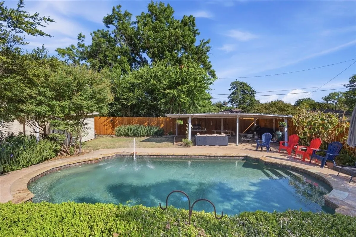 Single Family Residence For Sale in Tarrant County , 3520 South Drive, Fort Worth, Texas 76109, 3 Bedroom, 2 Bathroom, Garage spaces, 1,855 Sqft, built in 1950, mls#21405974, Real Estate Agent in Fort Worth, Homes For Sale in Tarrant county, Homes For Sale in Fort Worth, Realtor in Fort Worth Texas, Real Estate Brokerage Independent Realty Texas, Luminita Cordes Realtor