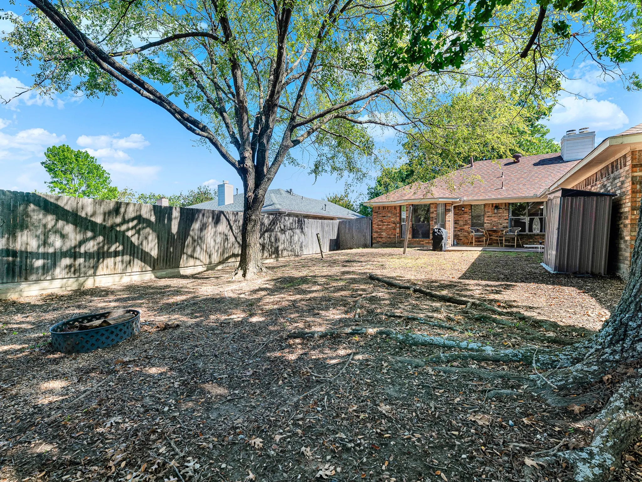 Single Family Residence For Sale in Dallas County , 3419 Orchid Lane, Rowlett, Texas 75089, 3 Bedroom, 2 Bathroom, 2 Garage spaces, 1,906 Sqft, built in 1986, mls#21398570, Real Estate Agent in Rowlett, Homes For Sale in Dallas county, Homes For Sale in Rowlett, Realtor in Rowlett Texas, Real Estate Brokerage Independent Realty Texas, Luminita Cordes Realtor