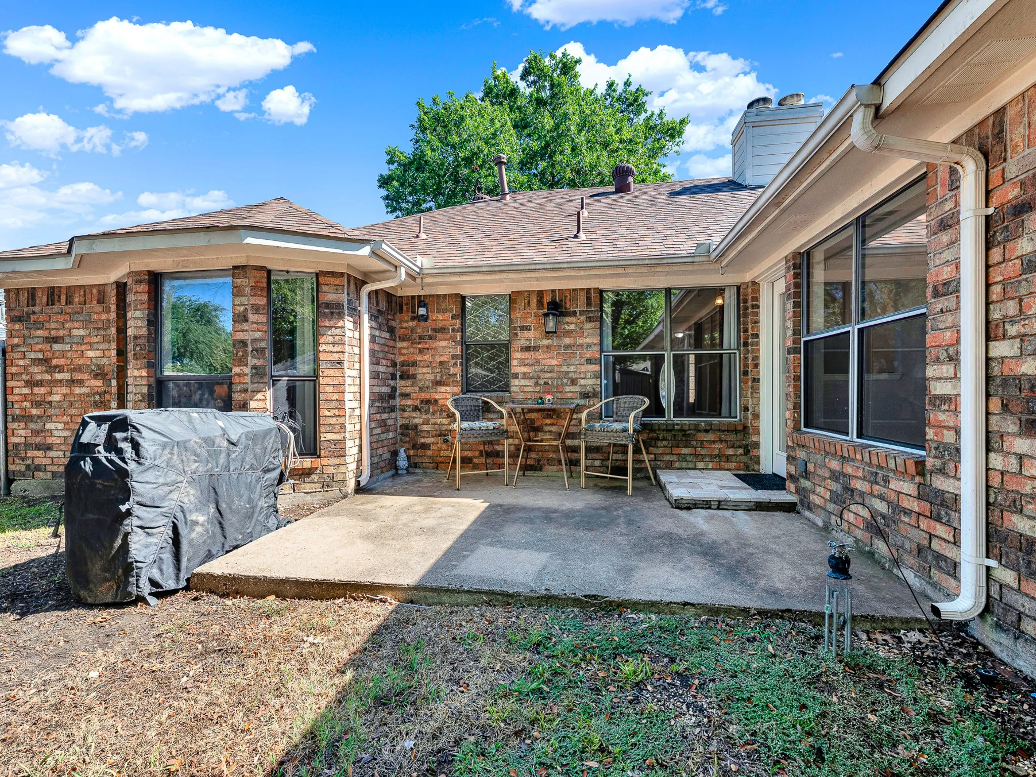 Single Family Residence For Sale in Dallas County , 3419 Orchid Lane, Rowlett, Texas 75089, 3 Bedroom, 2 Bathroom, 2 Garage spaces, 1,906 Sqft, built in 1986, mls#21398570, Real Estate Agent in Rowlett, Homes For Sale in Dallas county, Homes For Sale in Rowlett, Realtor in Rowlett Texas, Real Estate Brokerage Independent Realty Texas, Luminita Cordes Realtor