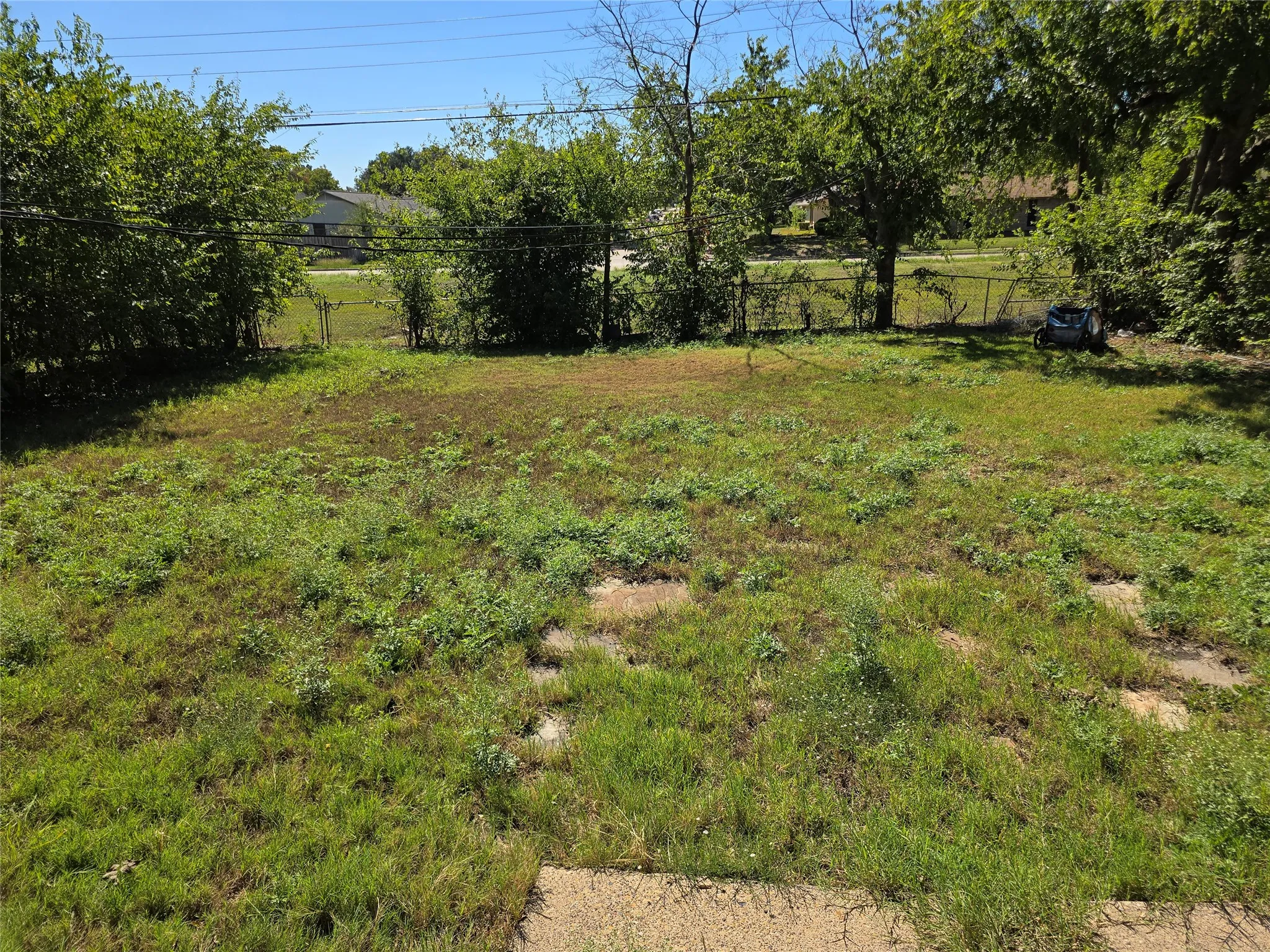 Single Family Residence For Sale in Dallas County , 3609 Edgebrook Drive, Mesquite, Texas 75150, 3 Bedroom, 1 Bathroom, 1 Garage spaces, 928 Sqft, built in 1960, mls#21406171, Real Estate Agent in Mesquite, Homes For Sale in Dallas county, Homes For Sale in Mesquite, Realtor in Mesquite Texas, Real Estate Brokerage Independent Realty Texas, Luminita Cordes Realtor