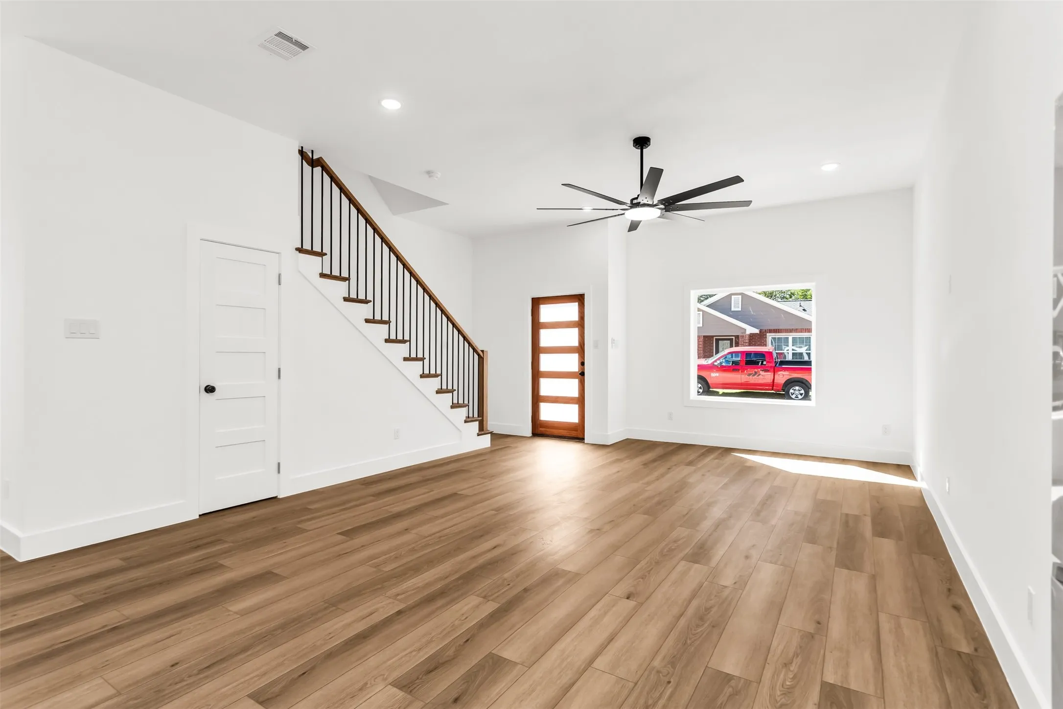 Single Family Residence For Rent in Ellis County , 300 Henry Street, Waxahachie, Texas 75165, 3 Bedroom, 3 Bathroom, Garage spaces, 1,500 Sqft, built in 2026, mls#21405316, Real Estate Agent in Waxahachie, Homes For Rent in Ellis county, Homes For Rent in Waxahachie, Realtor in Waxahachie Texas, Real Estate Brokerage Independent Realty Texas, Luminita Cordes Realtor