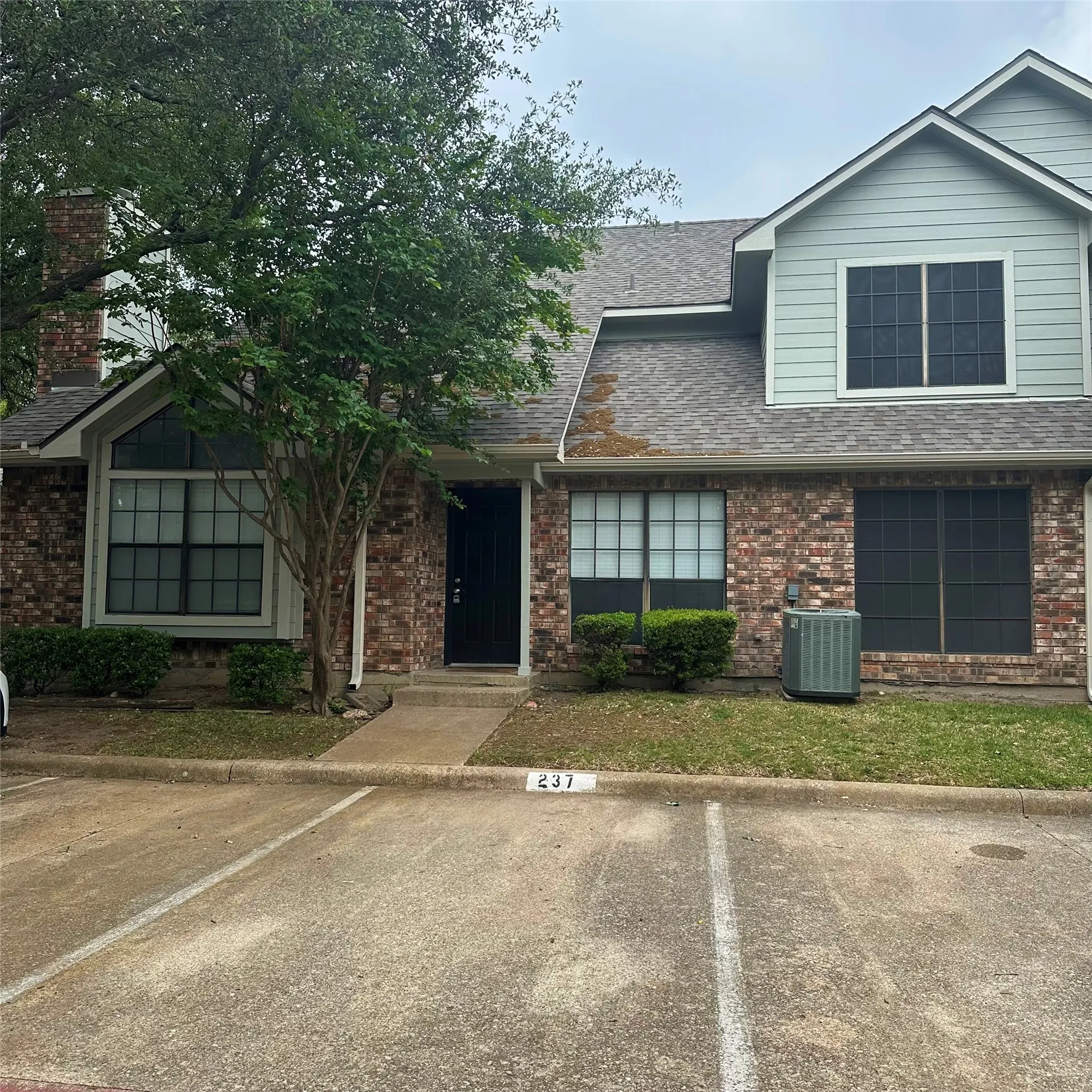 Condominium For Rent in Dallas County , 449 Harris Street 101J, Coppell, Texas 75019, 2 Bedroom, 2 Bathroom, Garage spaces, 1,254 Sqft, built in 1985, mls#21406175, Real Estate Agent in Coppell, Homes For Rent in Dallas county, Homes For Rent in Coppell, Realtor in Coppell Texas, Real Estate Brokerage Independent Realty Texas, Luminita Cordes Realtor
