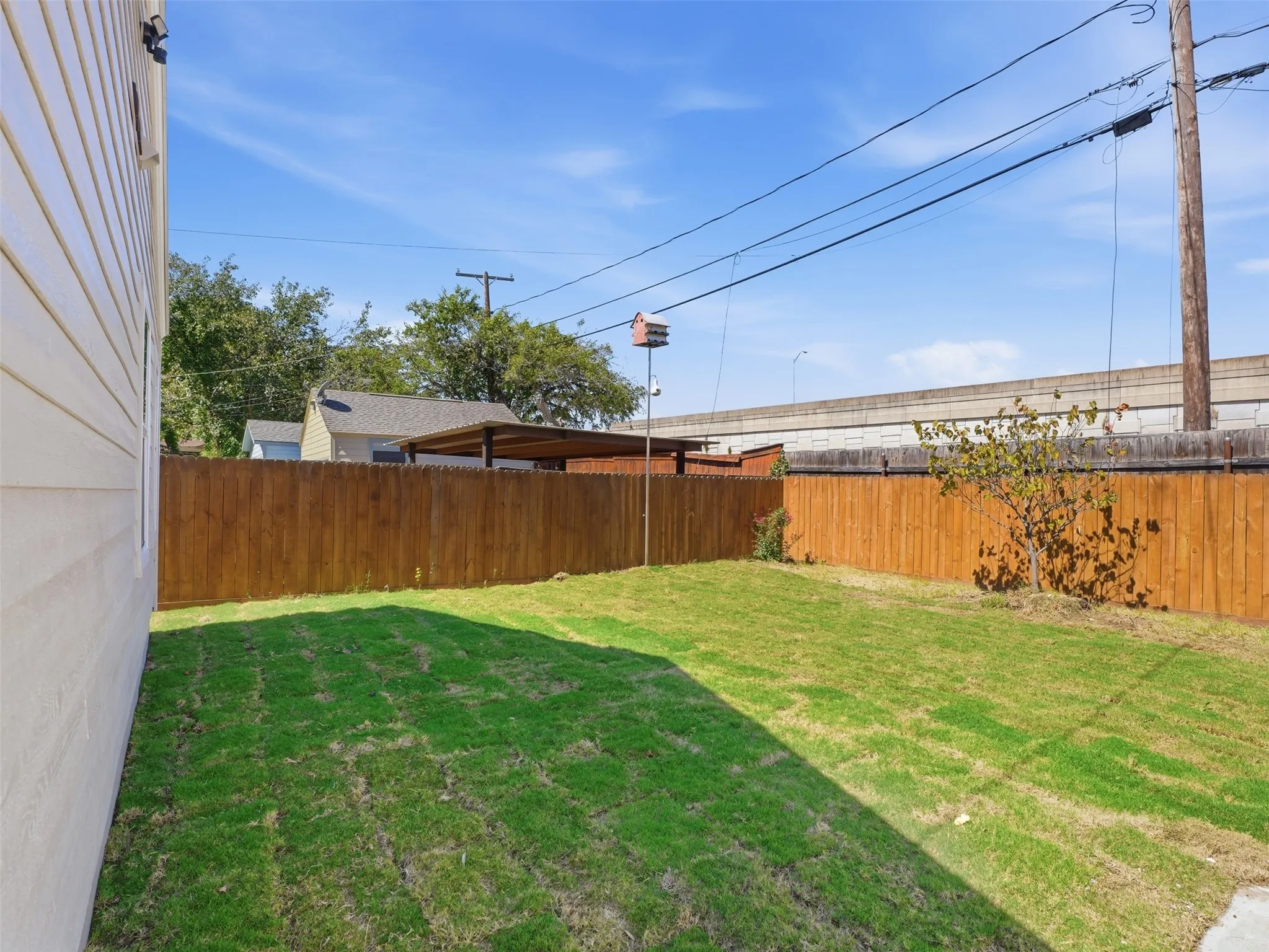 Single Family Residence For Sale in Tarrant County , 4016 Locke Avenue, Fort Worth, Texas 76107, 4 Bedroom, 2 Bathroom, 2 Garage spaces, 1,552 Sqft, built in 1943, mls#21405651, Real Estate Agent in Fort Worth, Homes For Sale in Tarrant county, Homes For Sale in Fort Worth, Realtor in Fort Worth Texas, Real Estate Brokerage Independent Realty Texas, Luminita Cordes Realtor