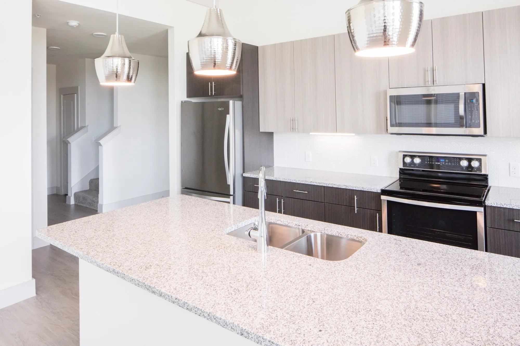 Apartment For Rent in Tarrant County , 2101 W Rosedale Street 211, Fort Worth, Texas 76104, 2 Bedroom, 2 Bathroom, 9 Garage spaces, 1,041 Sqft, built in 2017, mls#21406184, Real Estate Agent in Fort Worth, Homes For Rent in Tarrant county, Homes For Rent in Fort Worth, Realtor in Fort Worth Texas, Real Estate Brokerage Independent Realty Texas, Luminita Cordes Realtor