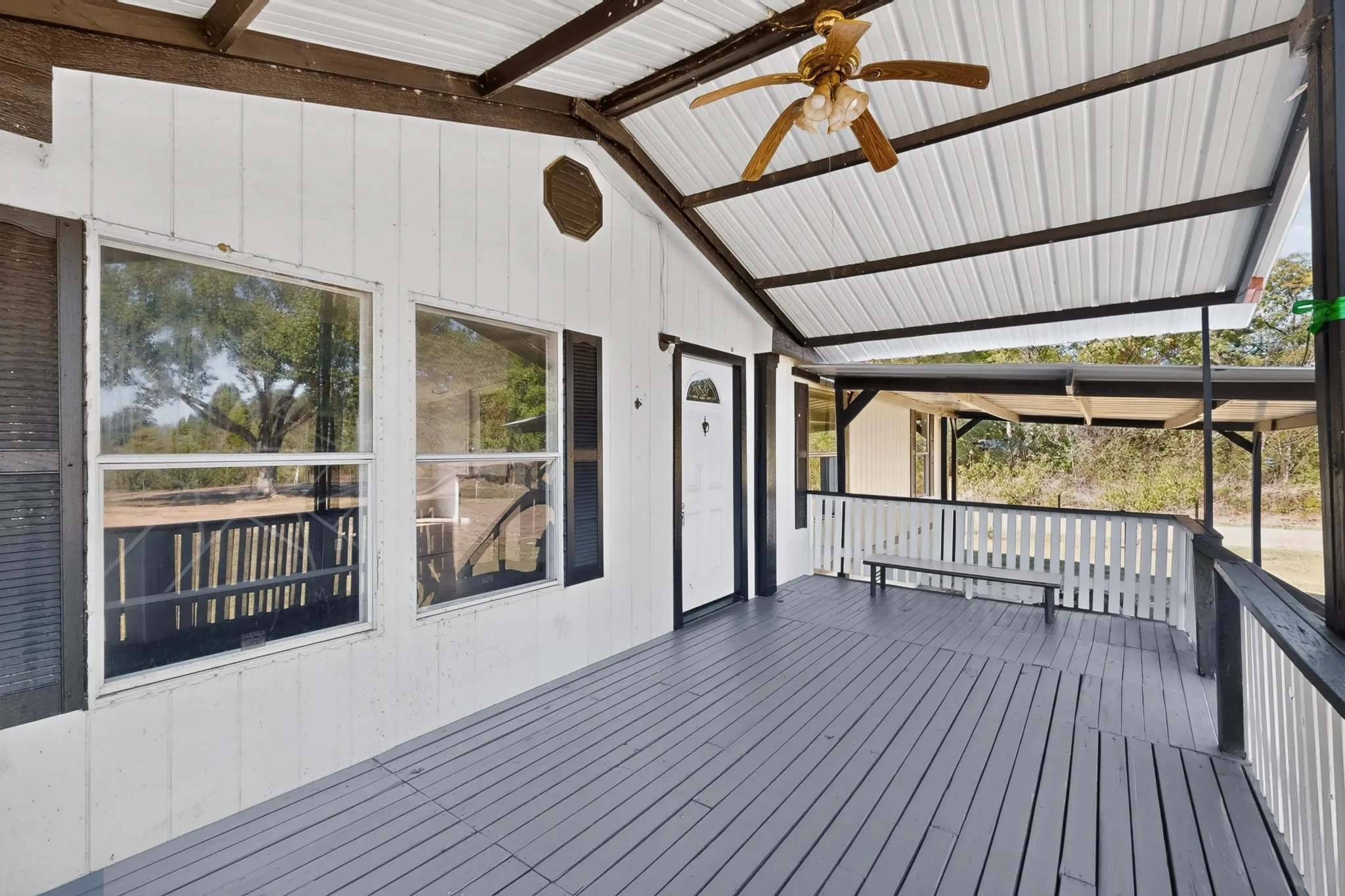 Manufactured Home For Sale in Henderson County , 15825 Wingham Road, Caney City, Texas 75148, 4 Bedroom, 2 Bathroom, Garage spaces, 1,680 Sqft, built in 2006, mls#21406155, Real Estate Agent in Caney City, Homes For Sale in Henderson county, Homes For Sale in Caney City, Realtor in Caney City Texas, Real Estate Brokerage Independent Realty Texas, Luminita Cordes Realtor