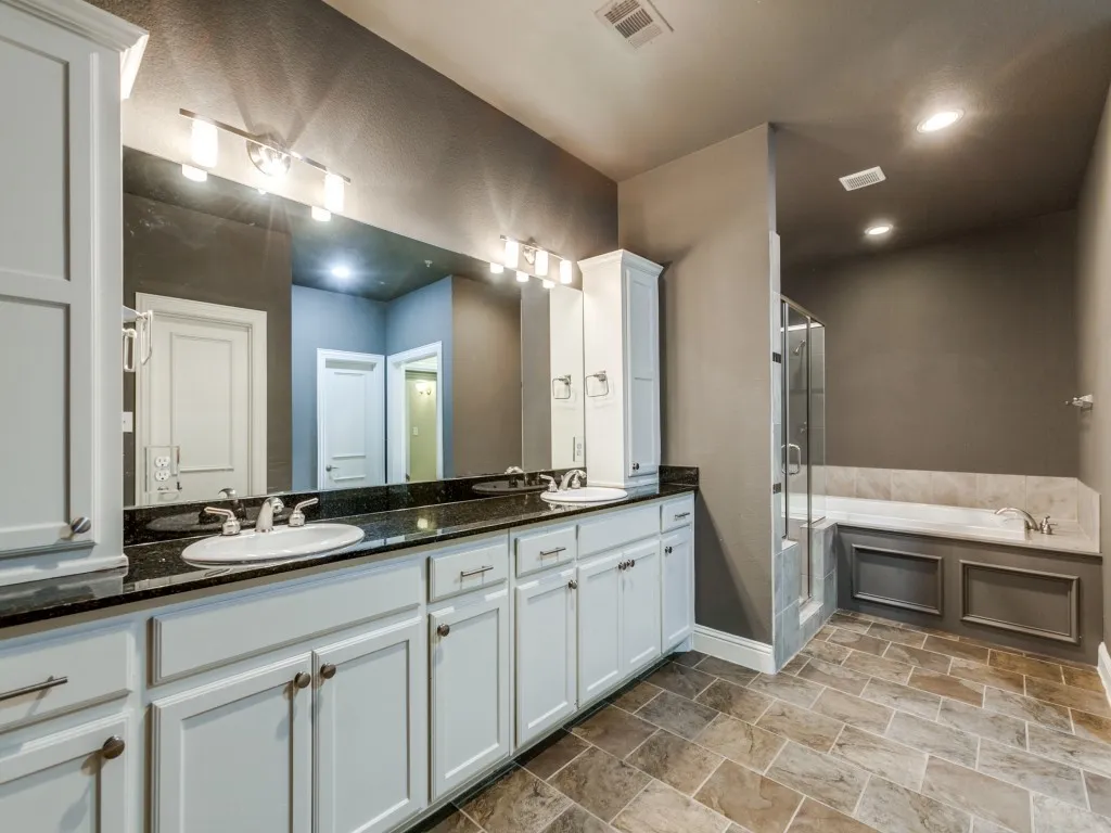 Townhouse For Rent in Collin County , 1620 Carpenter Drive, Plano, Texas 75074, 3 Bedroom, 3 Bathroom, 2 Garage spaces, 2,279 Sqft, built in 2009, mls#21406186, Real Estate Agent in Plano, Homes For Rent in Collin county, Homes For Rent in Plano, Realtor in Plano Texas, Real Estate Brokerage Independent Realty Texas, Luminita Cordes Realtor