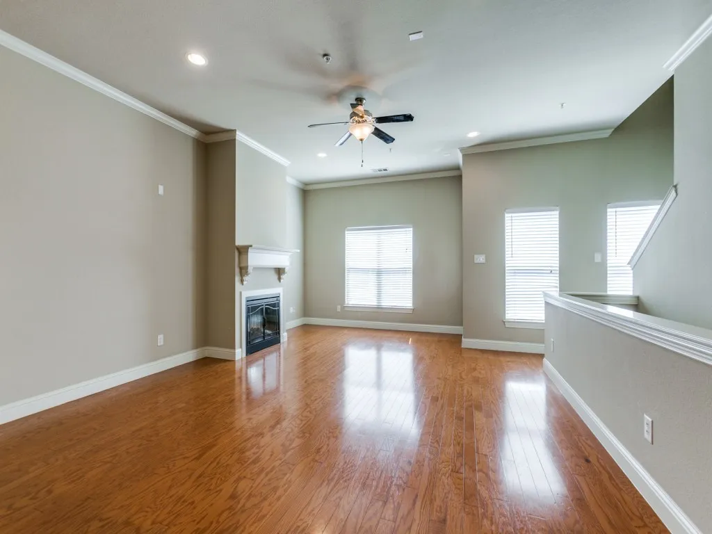 Townhouse For Rent in Collin County , 1620 Carpenter Drive, Plano, Texas 75074, 3 Bedroom, 3 Bathroom, 2 Garage spaces, 2,279 Sqft, built in 2009, mls#21406186, Real Estate Agent in Plano, Homes For Rent in Collin county, Homes For Rent in Plano, Realtor in Plano Texas, Real Estate Brokerage Independent Realty Texas, Luminita Cordes Realtor