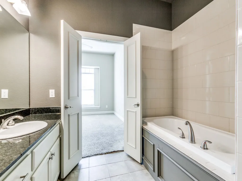 Townhouse For Rent in Collin County , 1620 Carpenter Drive, Plano, Texas 75074, 3 Bedroom, 3 Bathroom, 2 Garage spaces, 2,279 Sqft, built in 2009, mls#21406186, Real Estate Agent in Plano, Homes For Rent in Collin county, Homes For Rent in Plano, Realtor in Plano Texas, Real Estate Brokerage Independent Realty Texas, Luminita Cordes Realtor
