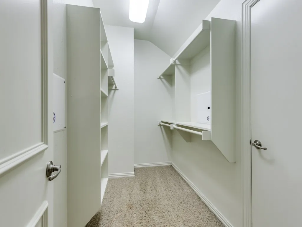 Townhouse For Rent in Collin County , 1620 Carpenter Drive, Plano, Texas 75074, 3 Bedroom, 3 Bathroom, 2 Garage spaces, 2,279 Sqft, built in 2009, mls#21406186, Real Estate Agent in Plano, Homes For Rent in Collin county, Homes For Rent in Plano, Realtor in Plano Texas, Real Estate Brokerage Independent Realty Texas, Luminita Cordes Realtor