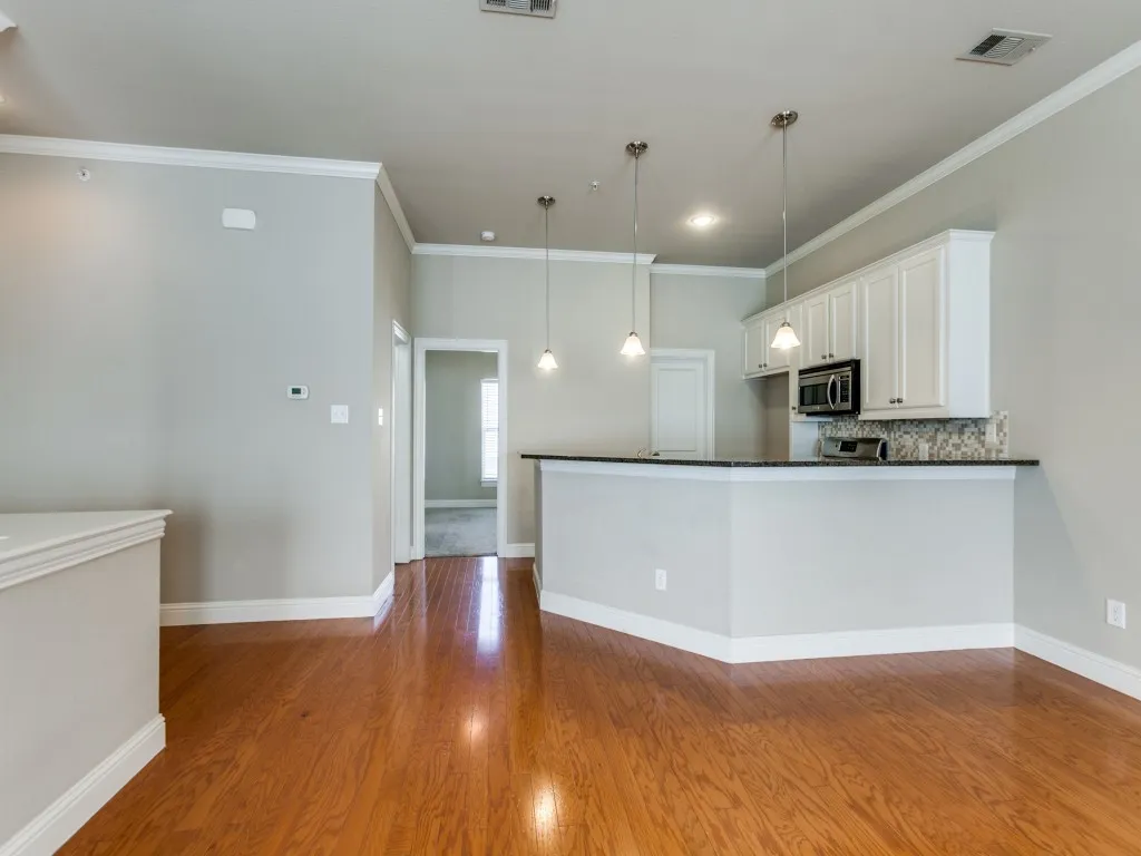 Townhouse For Rent in Collin County , 1620 Carpenter Drive, Plano, Texas 75074, 3 Bedroom, 3 Bathroom, 2 Garage spaces, 2,279 Sqft, built in 2009, mls#21406186, Real Estate Agent in Plano, Homes For Rent in Collin county, Homes For Rent in Plano, Realtor in Plano Texas, Real Estate Brokerage Independent Realty Texas, Luminita Cordes Realtor