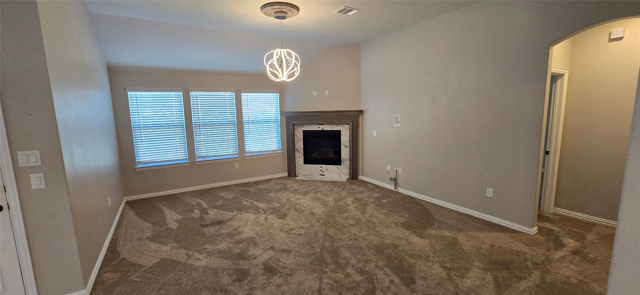 Single Family Residence For Sale in Johnson County , 2516 Linwood Drive, Mansfield, Texas 76084, 4 Bedroom, 2 Bathroom, 2 Garage spaces, 1,965 Sqft, built in 2018, mls#21406035, Real Estate Agent in Mansfield, Homes For Sale in Johnson county, Homes For Sale in Mansfield, Realtor in Mansfield Texas, Real Estate Brokerage Independent Realty Texas, Luminita Cordes Realtor