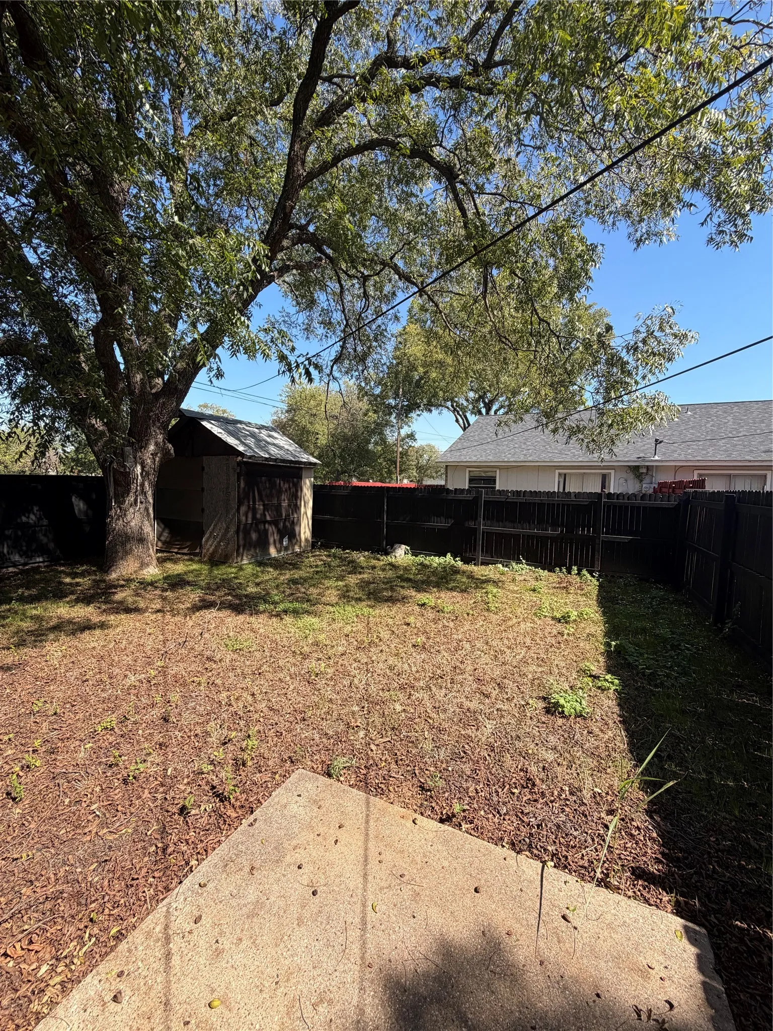 Duplex For Rent in Tarrant County , 201 S Kenney Street A, Kennedale, Texas 76060, 3 Bedroom, 2 Bathroom, Garage spaces, 1,211 Sqft, built in 1985, mls#21405584, Real Estate Agent in Kennedale, Homes For Rent in Tarrant county, Homes For Rent in Kennedale, Realtor in Kennedale Texas, Real Estate Brokerage Independent Realty Texas, Luminita Cordes Realtor