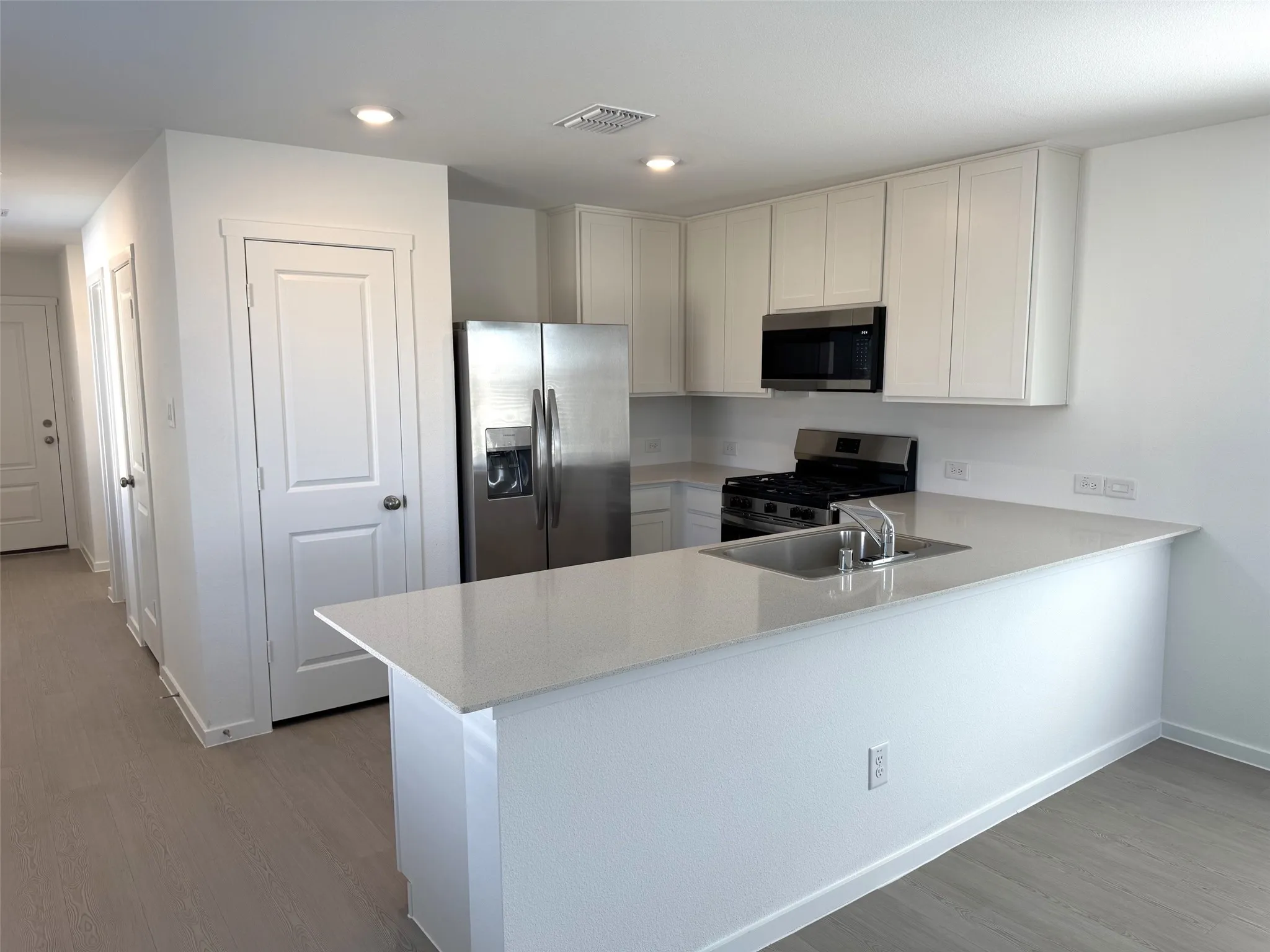 Single Family Residence For Rent in Denton County , 4241 Brumby Road, Providence Village, Texas 76227, 3 Bedroom, 3 Bathroom, 1 Garage spaces, 1,360 Sqft, built in 2026, mls#21405692, Real Estate Agent in Providence Village, Homes For Rent in Denton county, Homes For Rent in Providence Village, Realtor in Providence Village Texas, Real Estate Brokerage Independent Realty Texas, Luminita Cordes Realtor