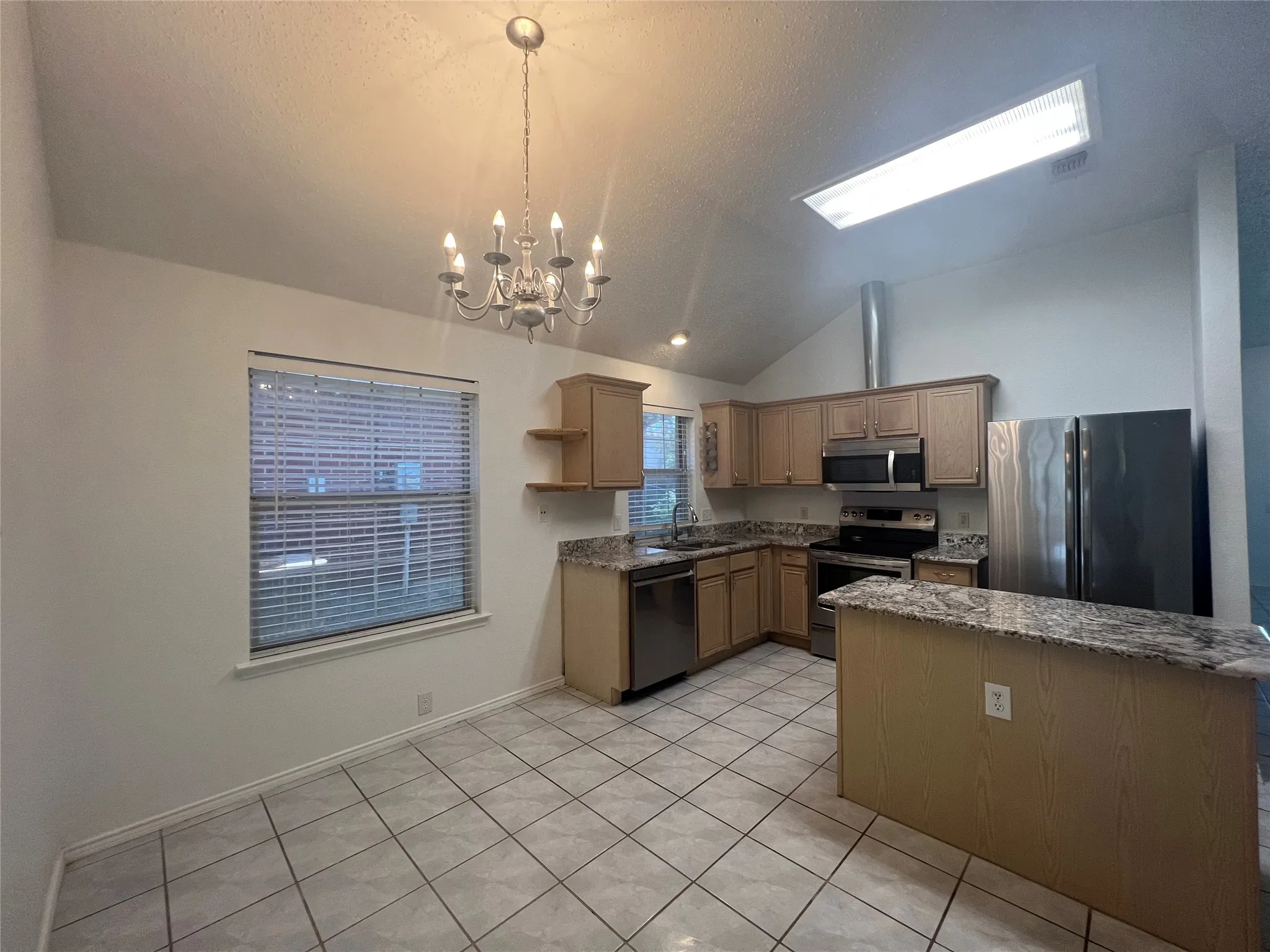 Single Family Residence For Rent in Tarrant County , 8059 Raleigh Court, Fort Worth, Texas 76123, 3 Bedroom, 2 Bathroom, Garage spaces, 1,865 Sqft, built in 1998, mls#21406203, Real Estate Agent in Fort Worth, Homes For Rent in Tarrant county, Homes For Rent in Fort Worth, Realtor in Fort Worth Texas, Real Estate Brokerage Independent Realty Texas, Luminita Cordes Realtor