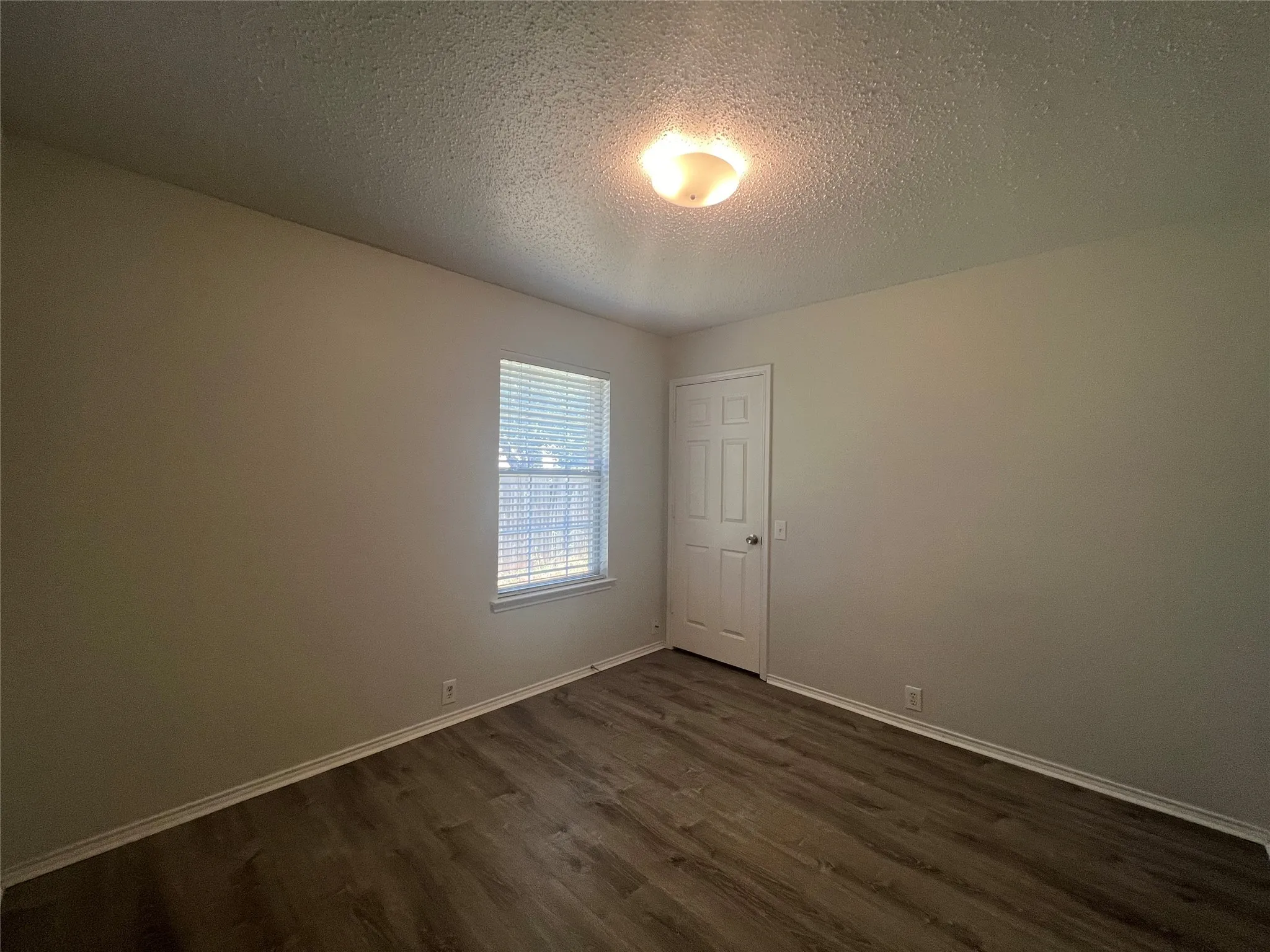 Single Family Residence For Rent in Tarrant County , 8059 Raleigh Court, Fort Worth, Texas 76123, 3 Bedroom, 2 Bathroom, Garage spaces, 1,865 Sqft, built in 1998, mls#21406203, Real Estate Agent in Fort Worth, Homes For Rent in Tarrant county, Homes For Rent in Fort Worth, Realtor in Fort Worth Texas, Real Estate Brokerage Independent Realty Texas, Luminita Cordes Realtor