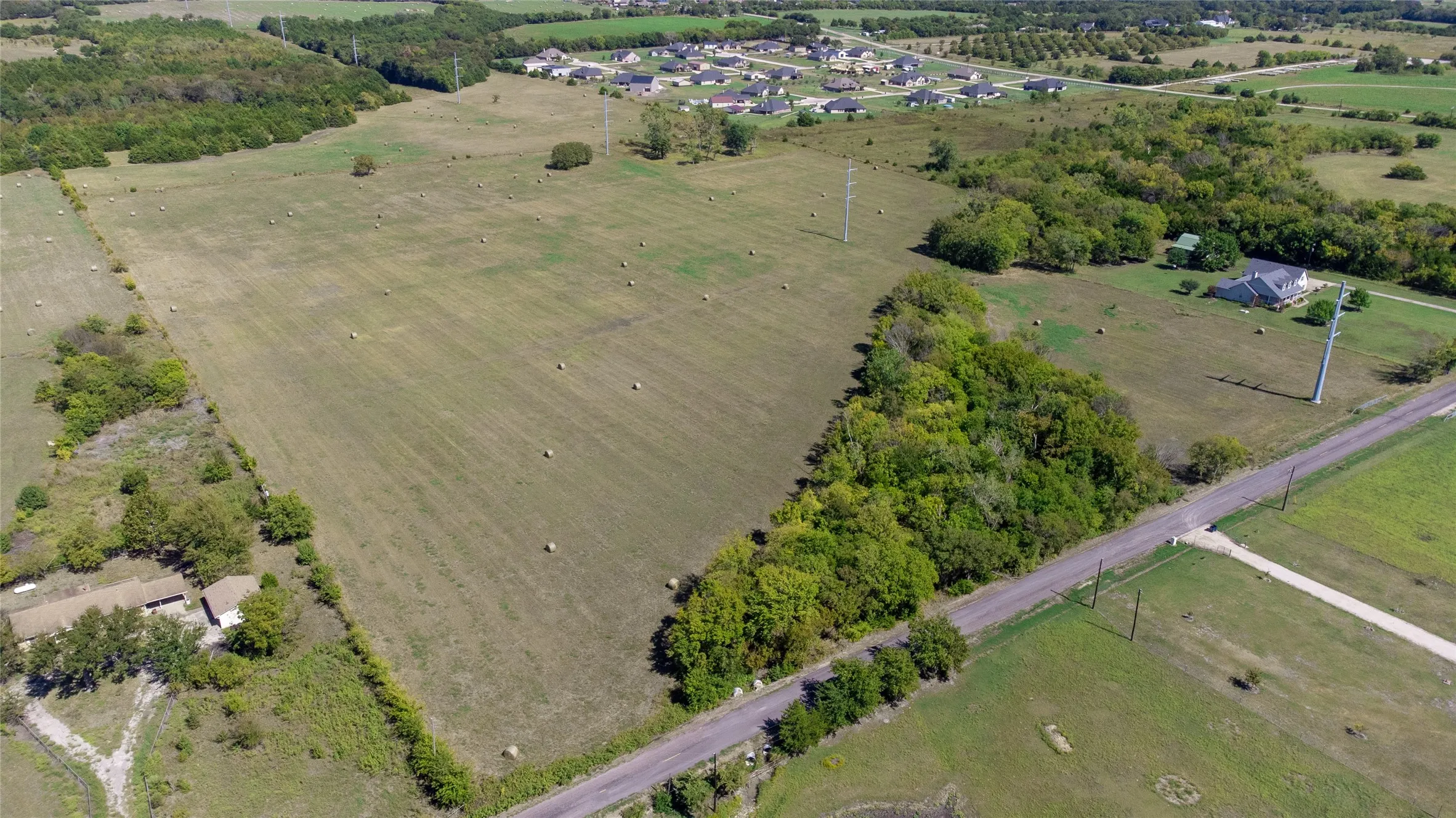 Unimproved Land For Sale in Grayson County , 62.48 AC County Road 218, Van Alstyne, Texas 75495, 0, 0, Garage spaces, 0 Sqft, built in 2003, mls#21406192, Real Estate Agent in Van Alstyne, Homes For Sale in Grayson county, Homes For Sale in Van Alstyne, Realtor in Van Alstyne Texas, Real Estate Brokerage Independent Realty Texas, Luminita Cordes Realtor