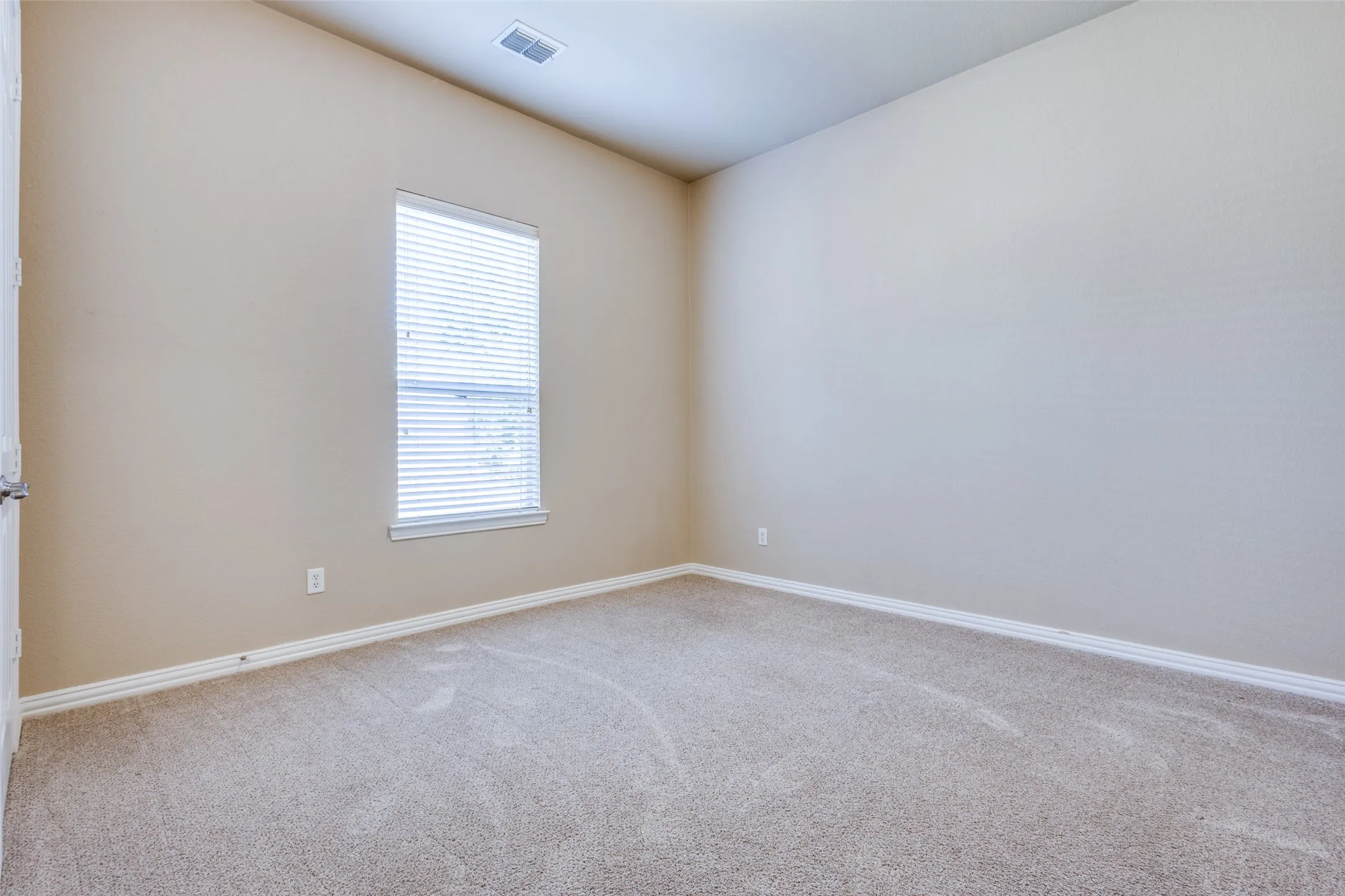 Single Family Residence For Rent in Collin County , 7204 Meredith Court, Mc Kinney, Texas 75071, 4 Bedroom, 3 Bathroom, 3 Garage spaces, 3,933 Sqft, built in 2005, mls#21400657, Real Estate Agent in Mc Kinney, Homes For Rent in Collin county, Homes For Rent in Mc Kinney, Realtor in Mc Kinney Texas, Real Estate Brokerage Independent Realty Texas, Luminita Cordes Realtor