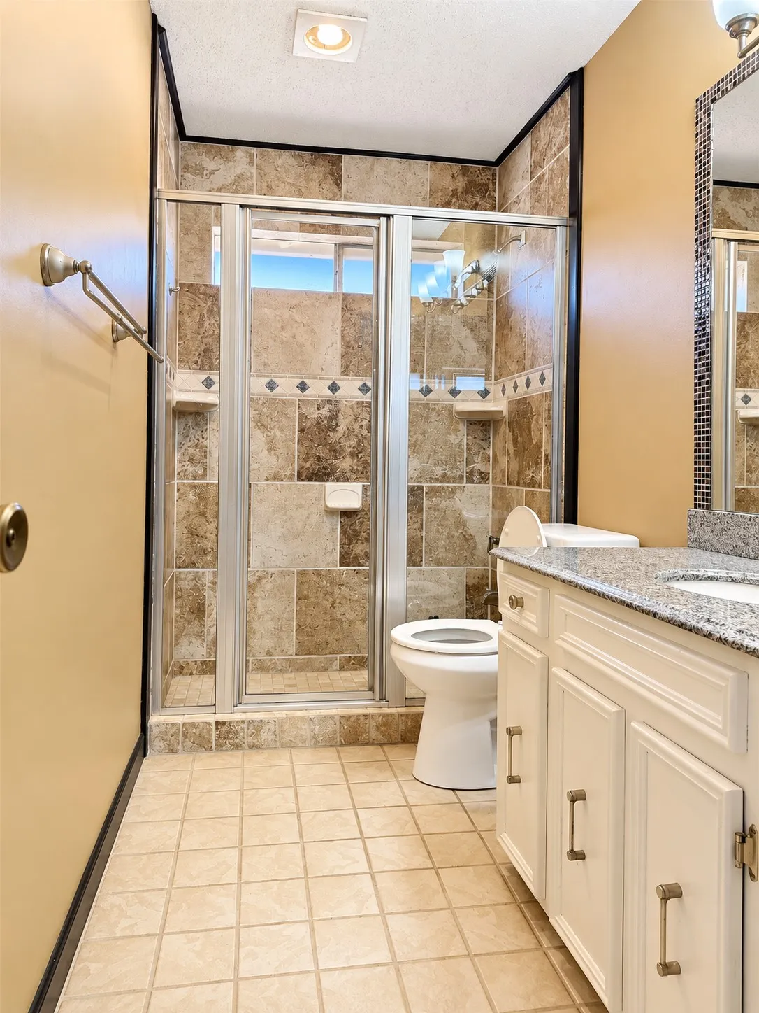 Single Family Residence For Sale in Dallas County , 2104 Baltimore Drive, Richardson, Texas 75081, 4 Bedroom, 2 Bathroom, 2 Garage spaces, 2,011 Sqft, built in 1976, mls#21284406, Real Estate Agent in Richardson, Homes For Sale in Dallas county, Homes For Sale in Richardson, Realtor in Richardson Texas, Real Estate Brokerage Independent Realty Texas, Luminita Cordes Realtor